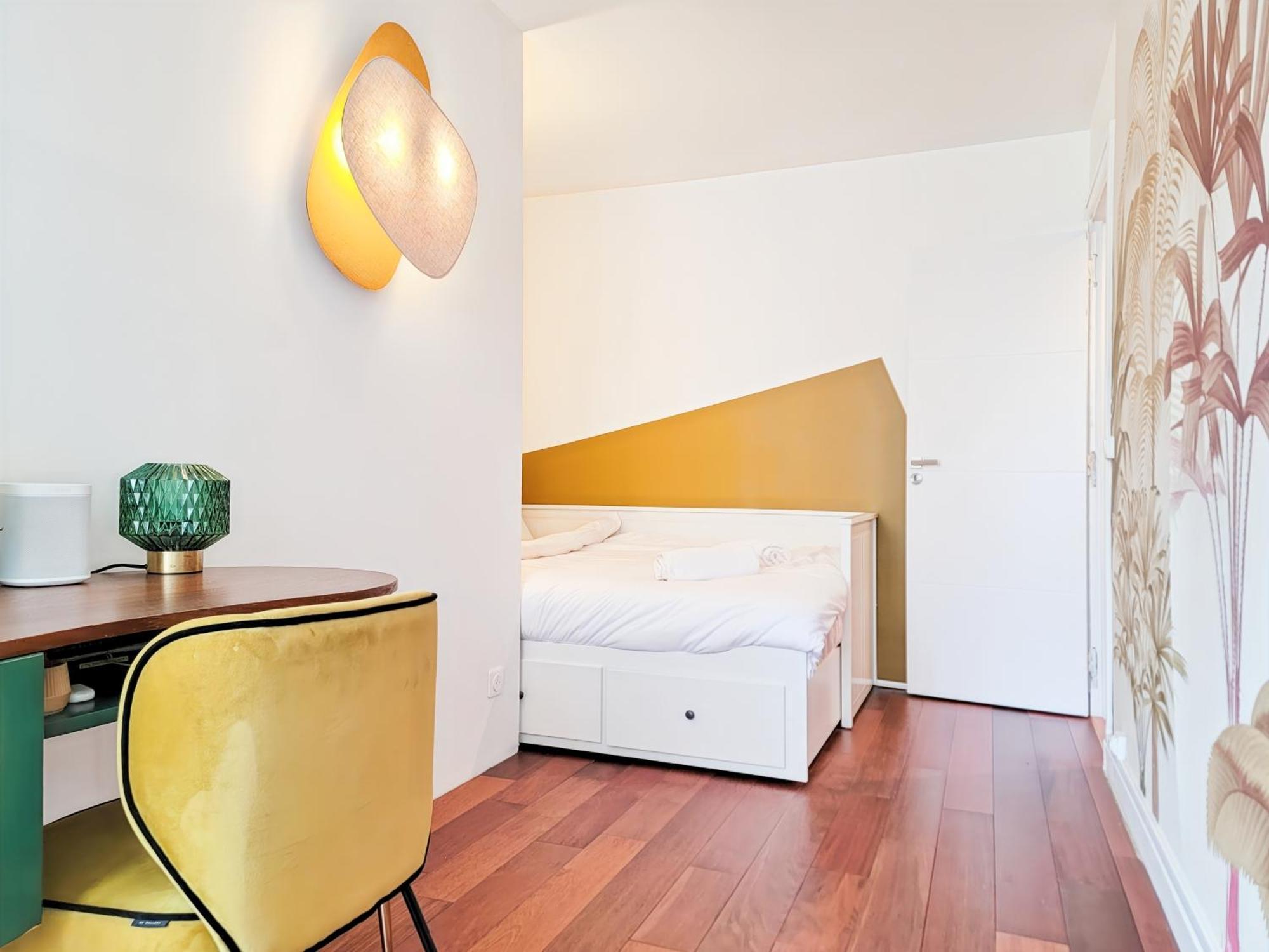 Luxury Flat With Balcony Near Arc De Triomphe Apartment *