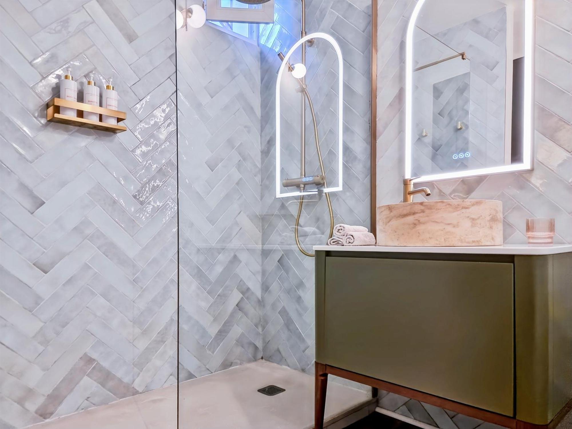Luxury Flat With Balcony Near Arc De Triomphe Apartment Paris