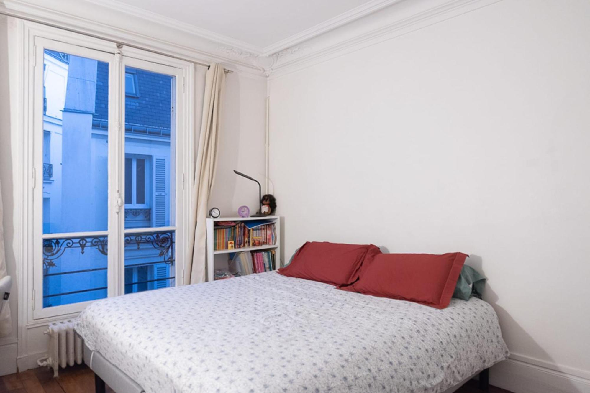 Spacious T3 With Balcony Apartment Paris