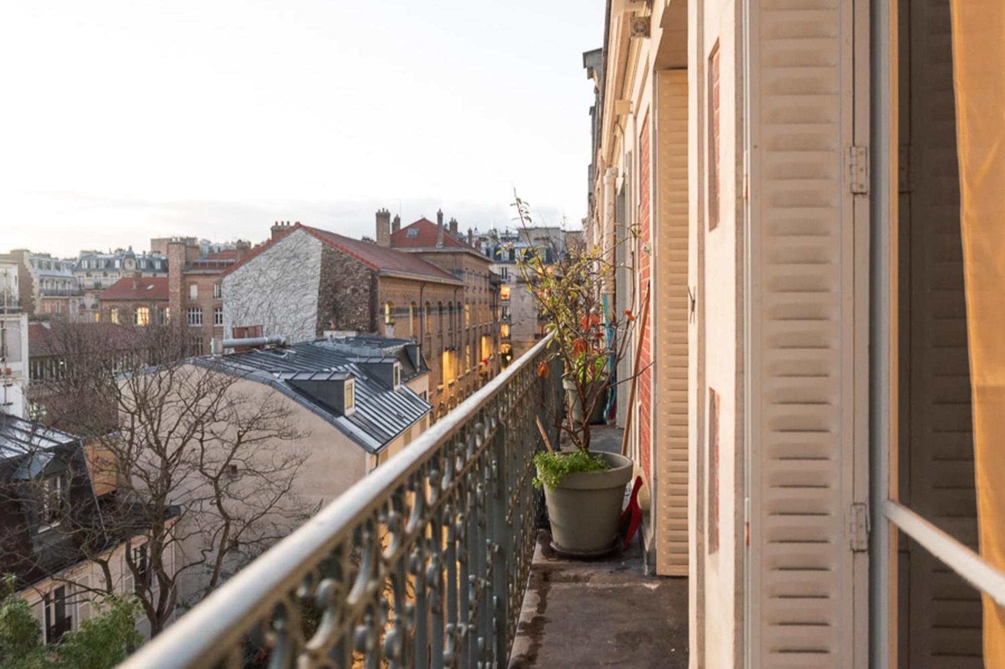 Apartment Spacious T3 With Balcony