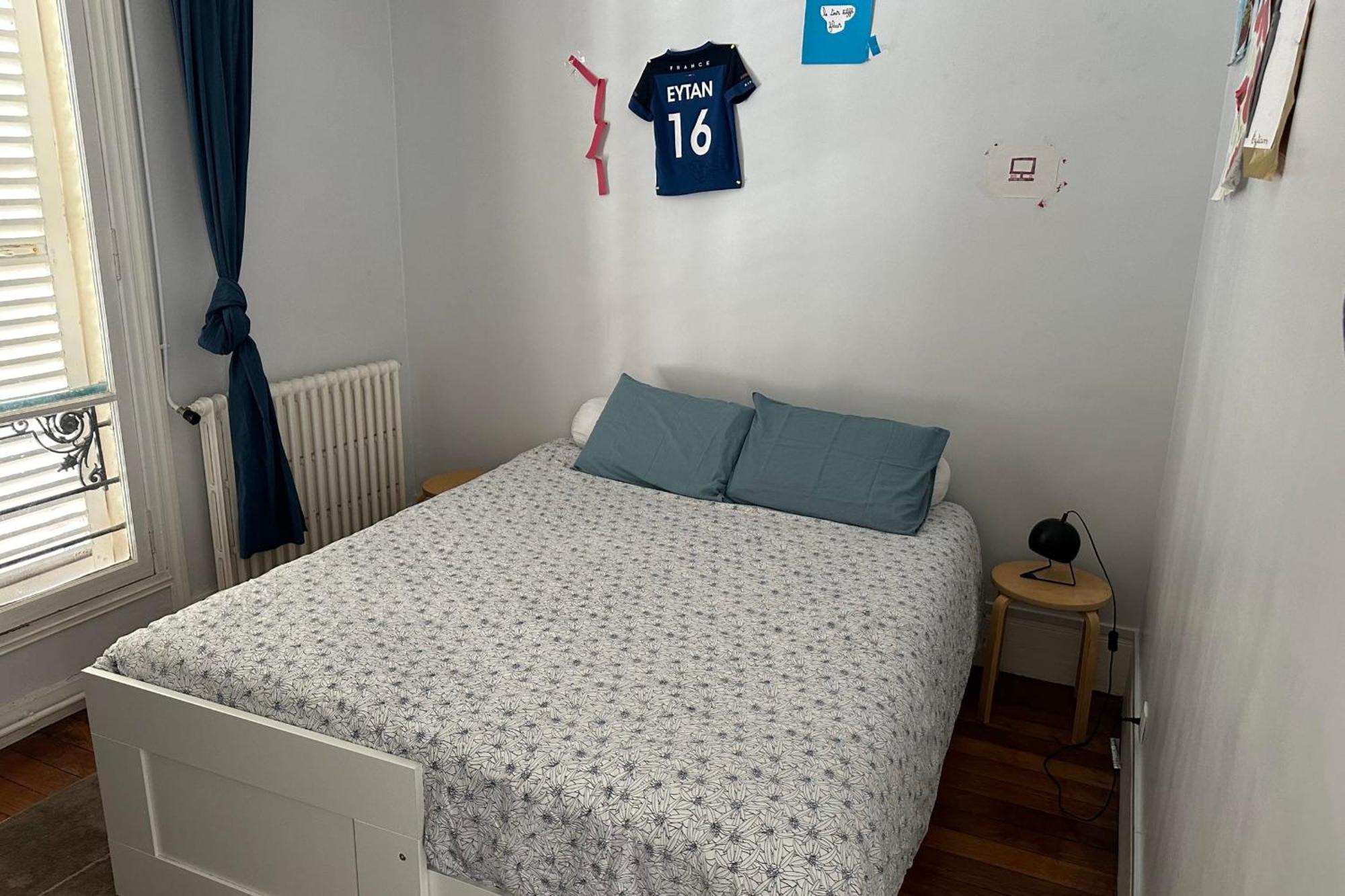 Spacious T3 With Balcony Apartment Paris