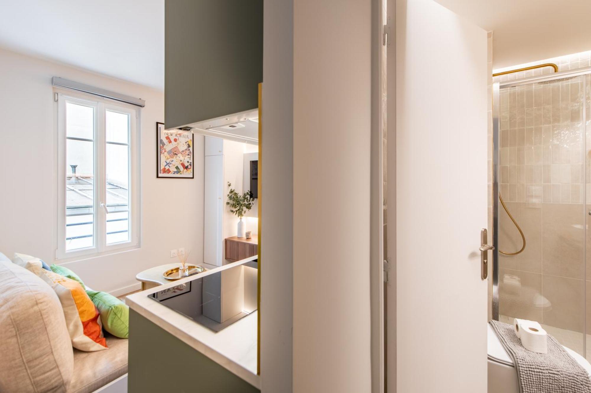 Apartment Stunning Tiny - 5 Min To Eiffel Tower - Sleeps 2p