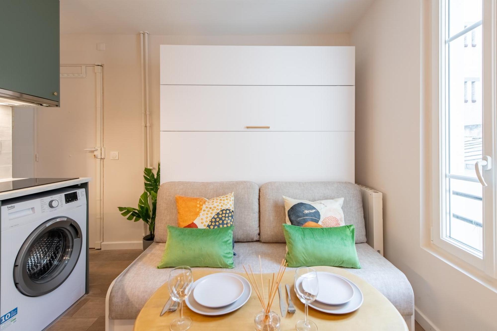 Stunning Tiny - 5 Min To Eiffel Tower - Sleeps 2p *