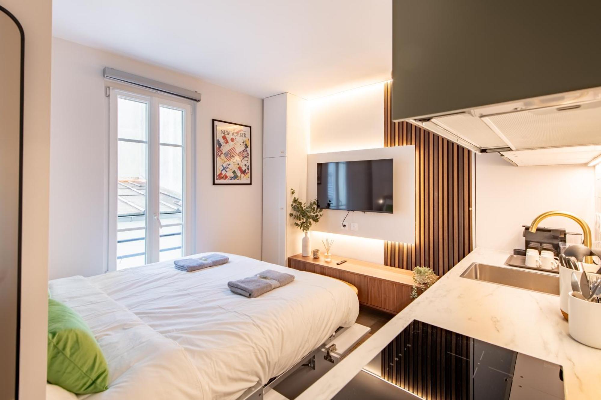 Apartment Stunning Tiny - 5 Min To Eiffel Tower - Sleeps 2p Paris