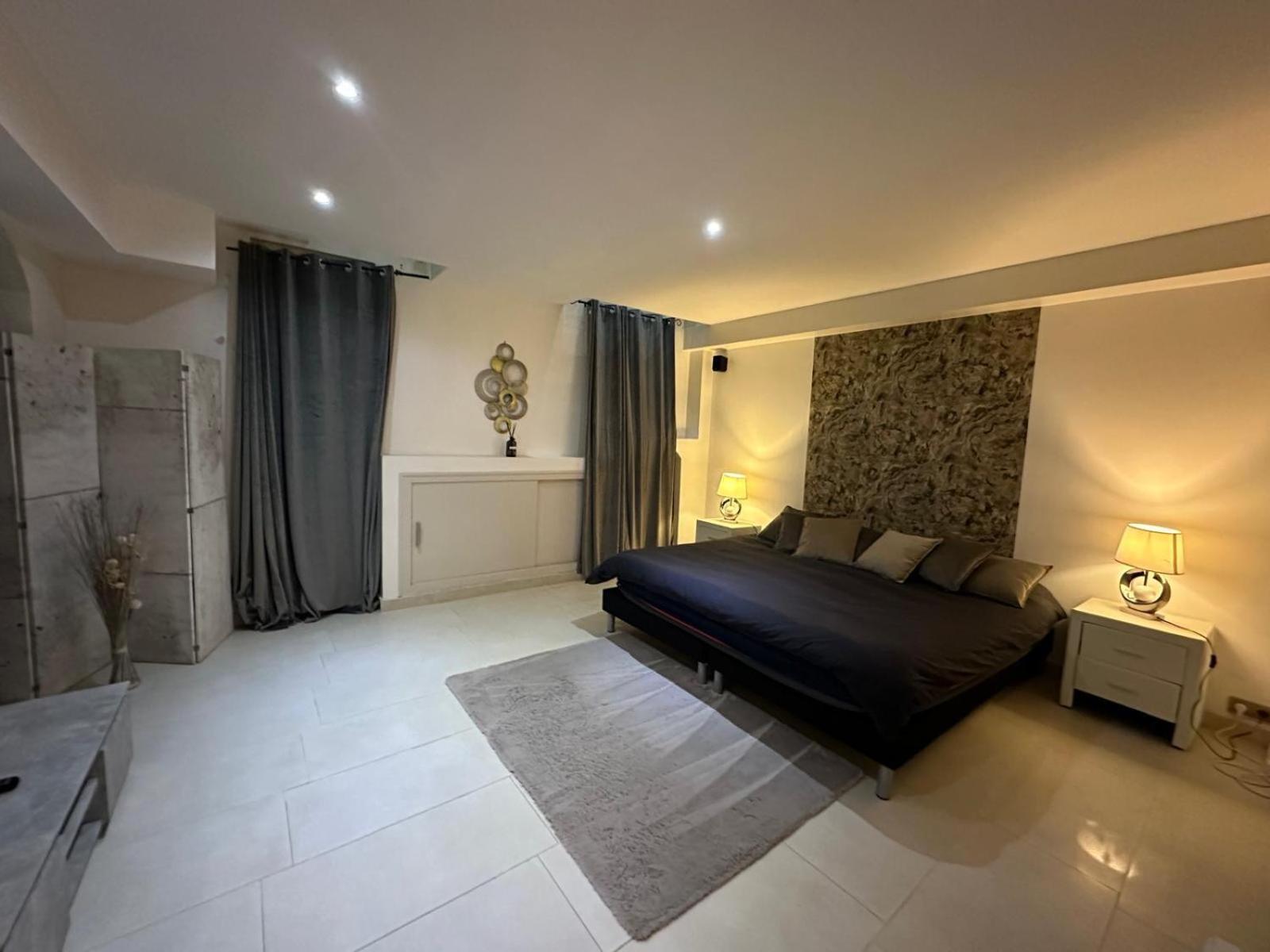 Appartement Les Champs Elysees-125m2 Modern And Spacious *