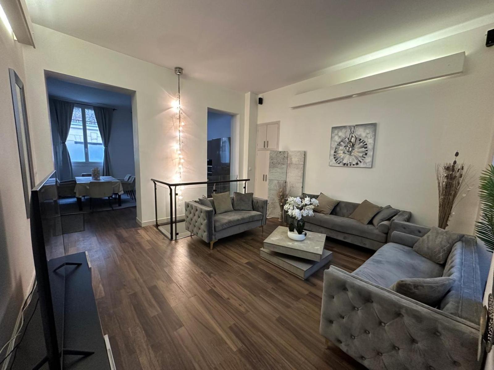Appartement Les Champs Elysees-125m2 Modern And Spacious Paris