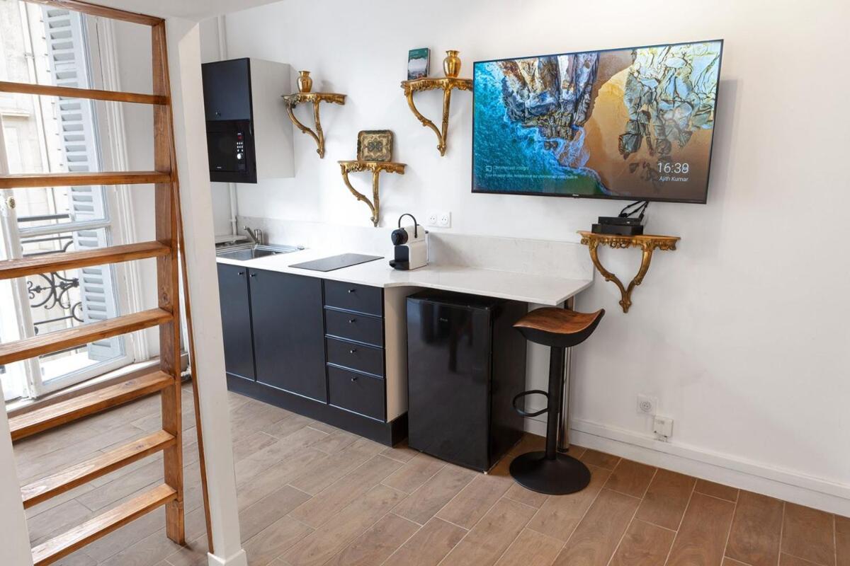 Champs Elysees - Av De Friedland Apartment *