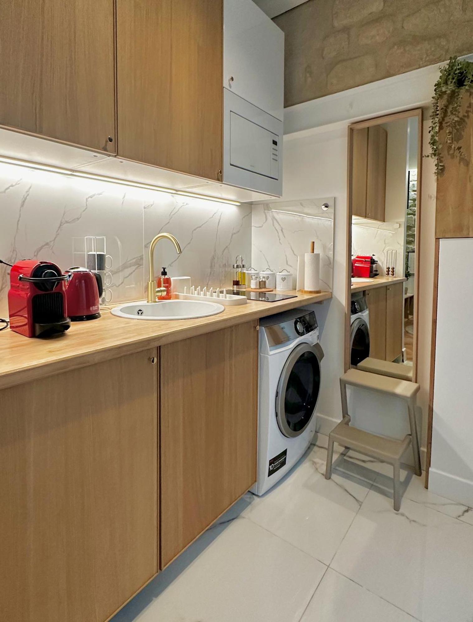 Amelot, Charming & Pierre Apartment *