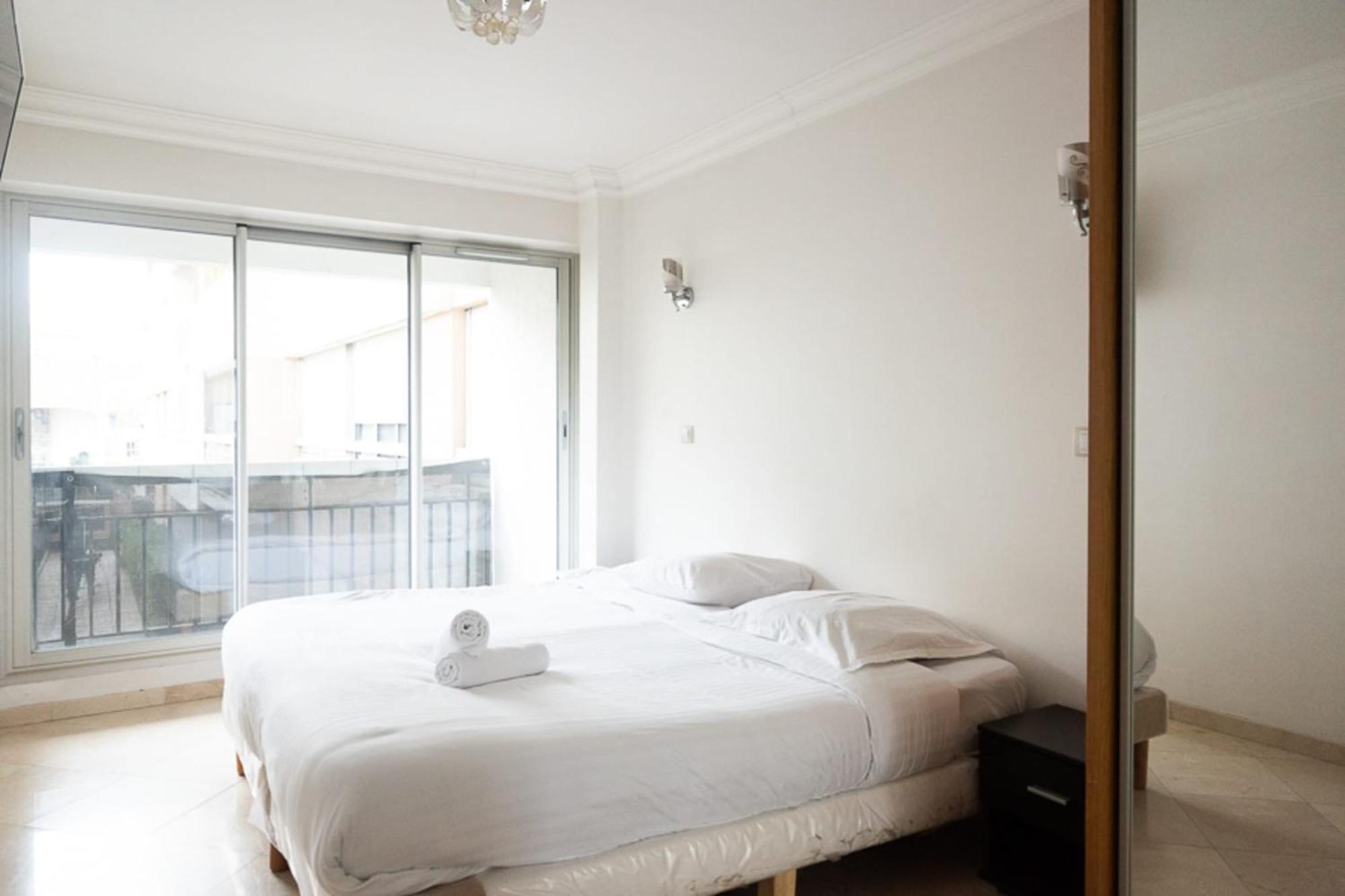 Apartment T3 In The Heart Of La Paris