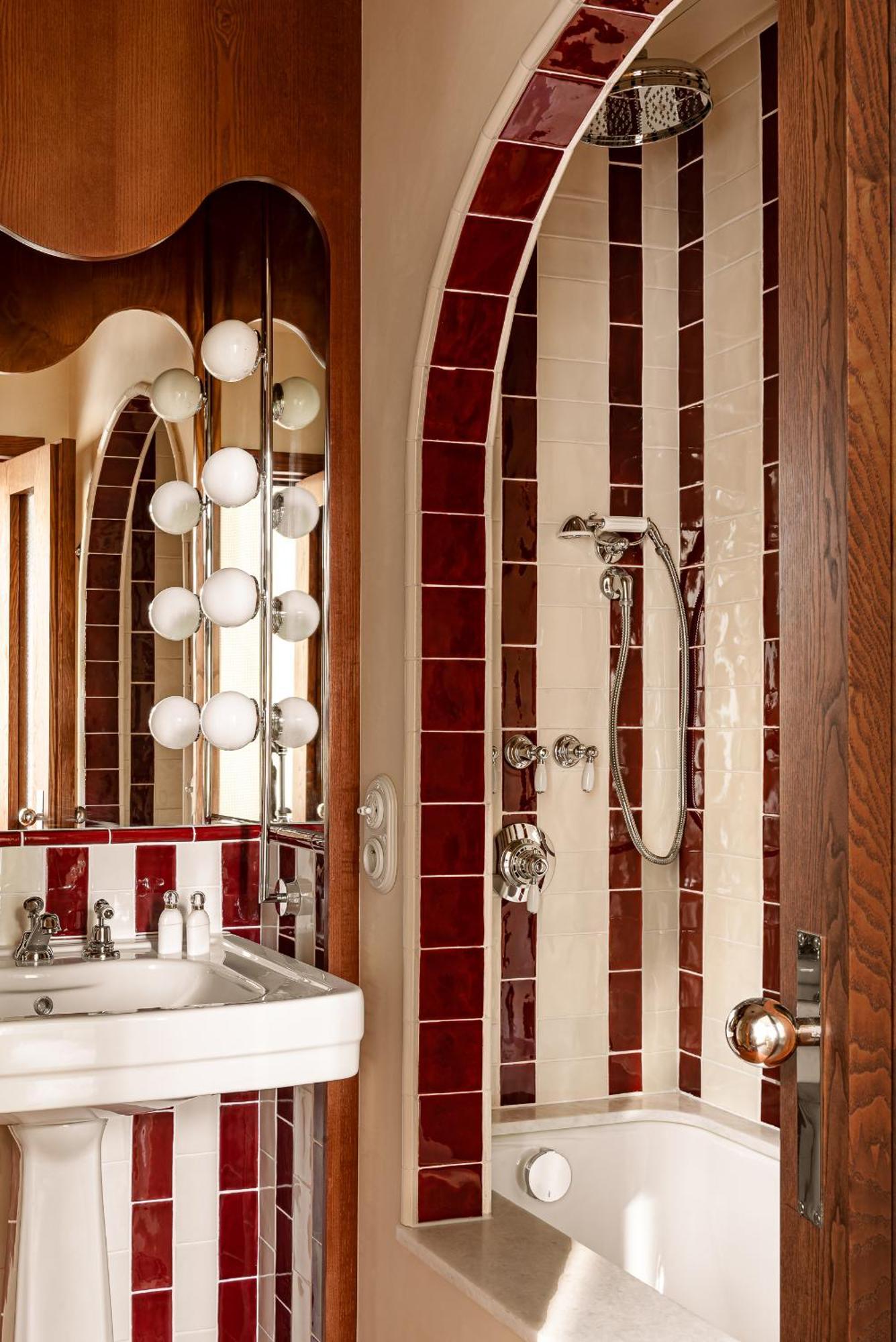Chateau Des Fleurs - Champs-elysees Hotel 5*