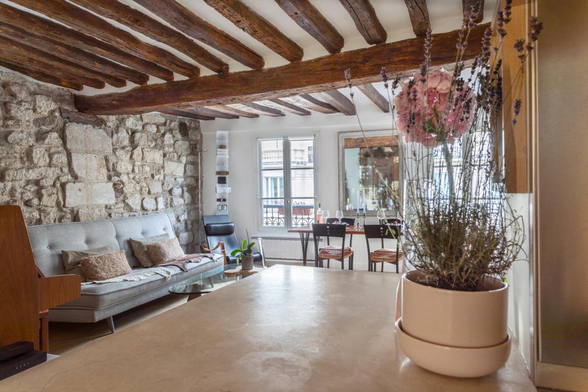 Notre-dame Stunning 2 Bedroom Air Conditioned Flat Appartement *