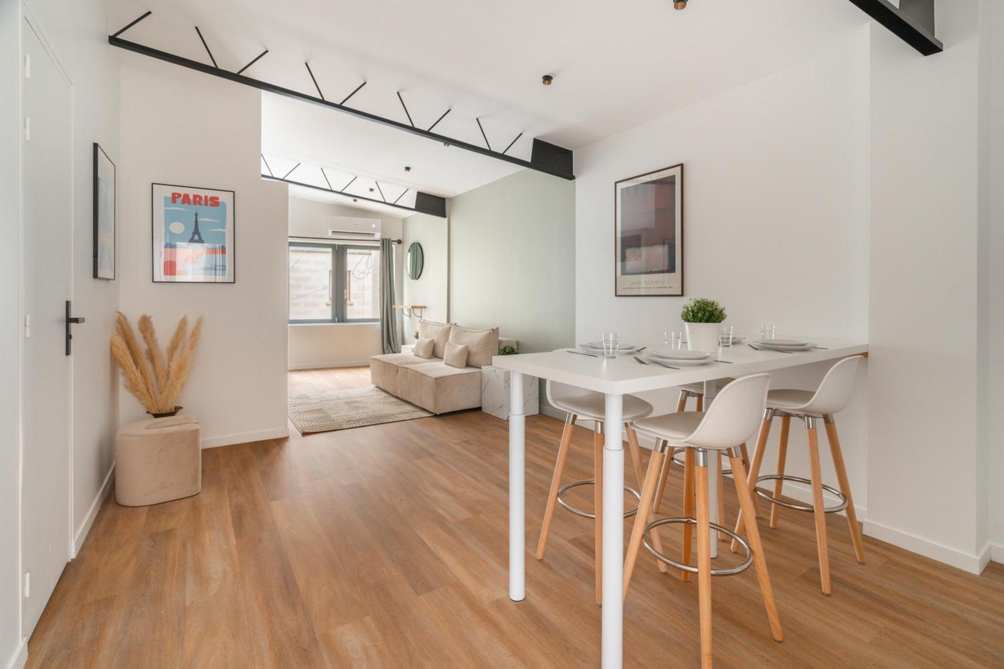 Appartement Stunning New In
