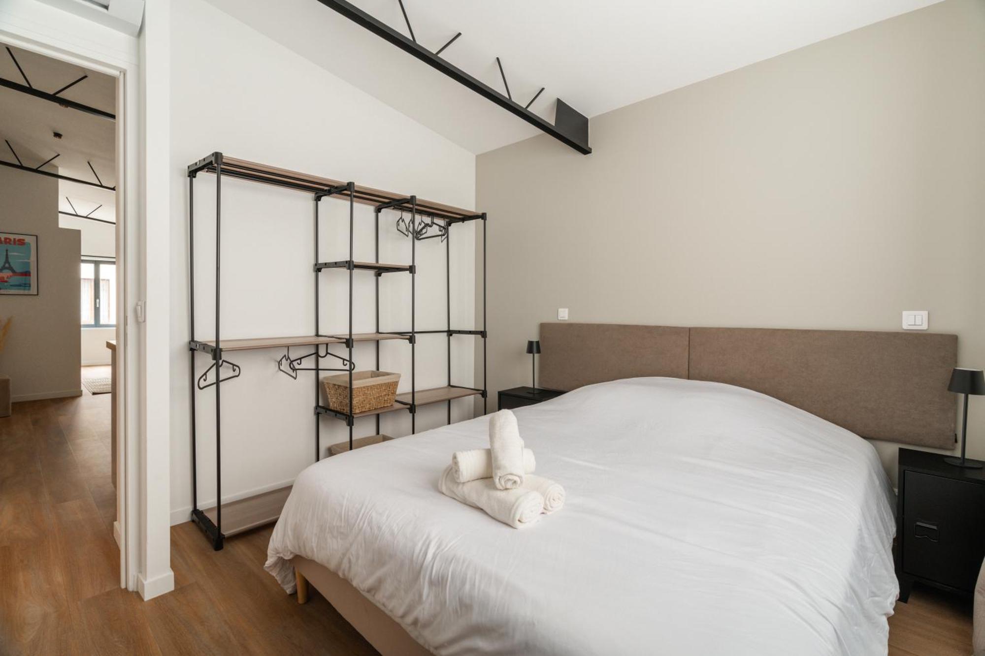 Stunning New In Paris