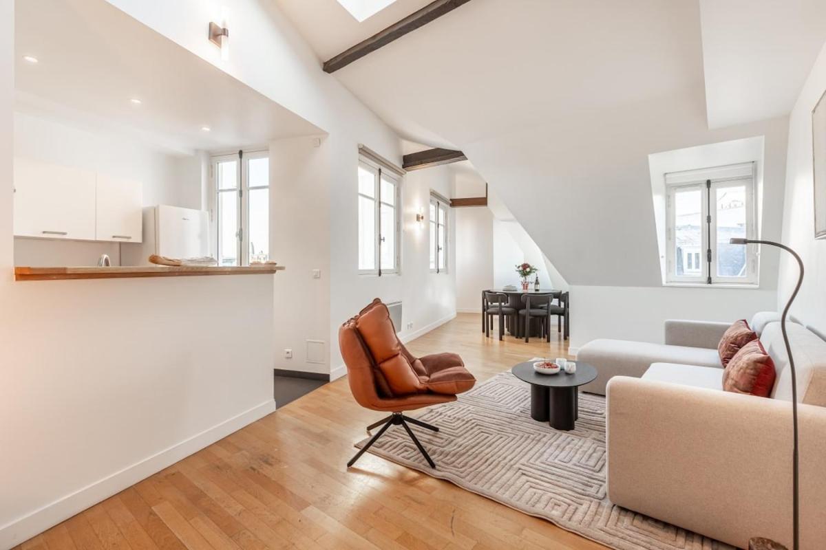 Amazing 3bedrooms Champs Elysees Ac Apartment Paris