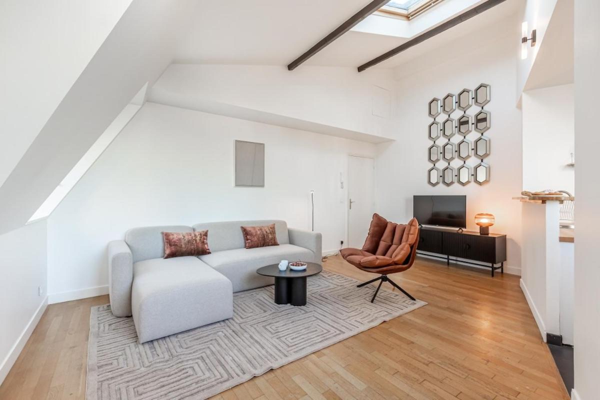 Amazing 3bedrooms Champs Elysees Ac Apartment Paris