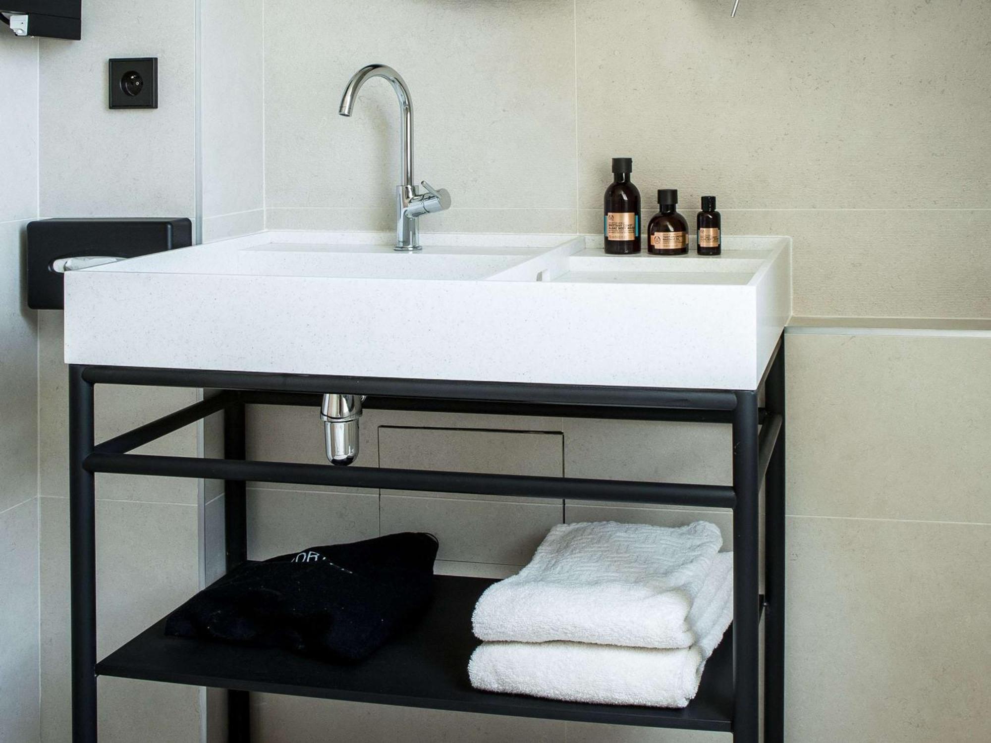 Mercure 17 Batignolles 4* Paris