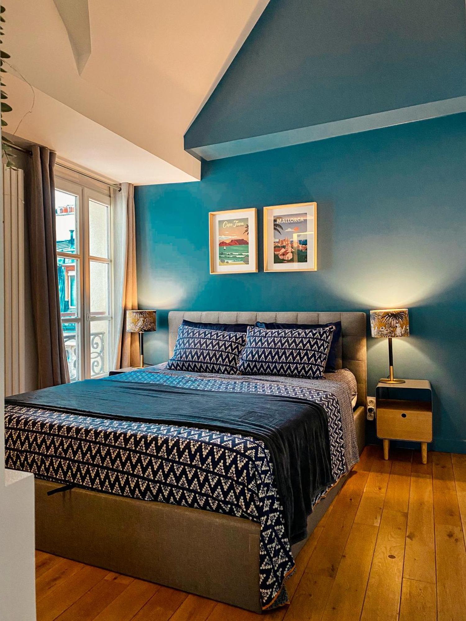 Apartment Le Marais Skylight Loft Escape