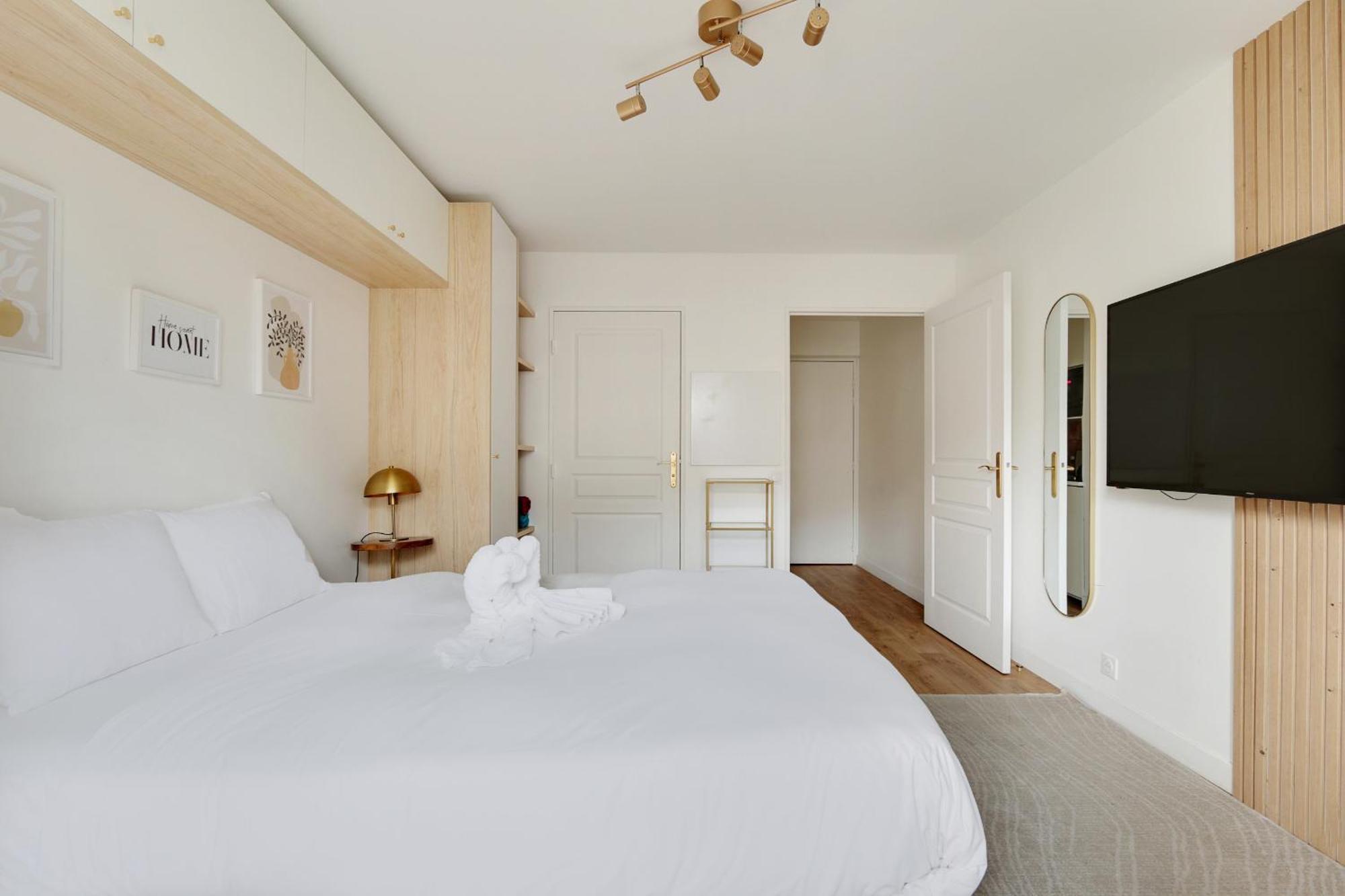 Apartment Lovely In *