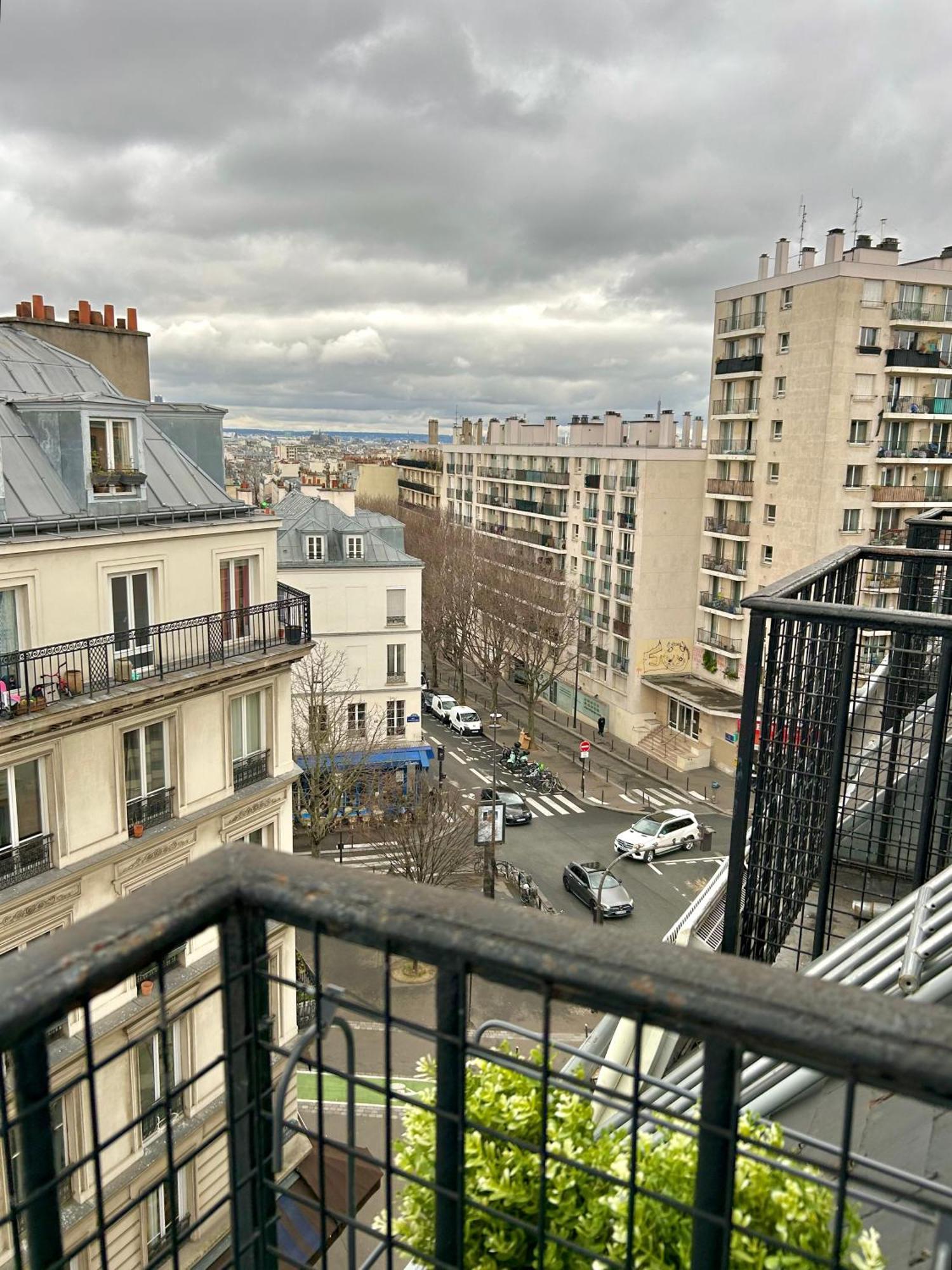 Belleville Nest *