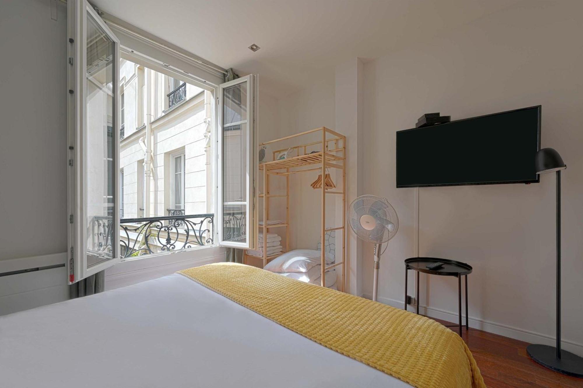 Cozy For 3 Steps From The Attractions Paris