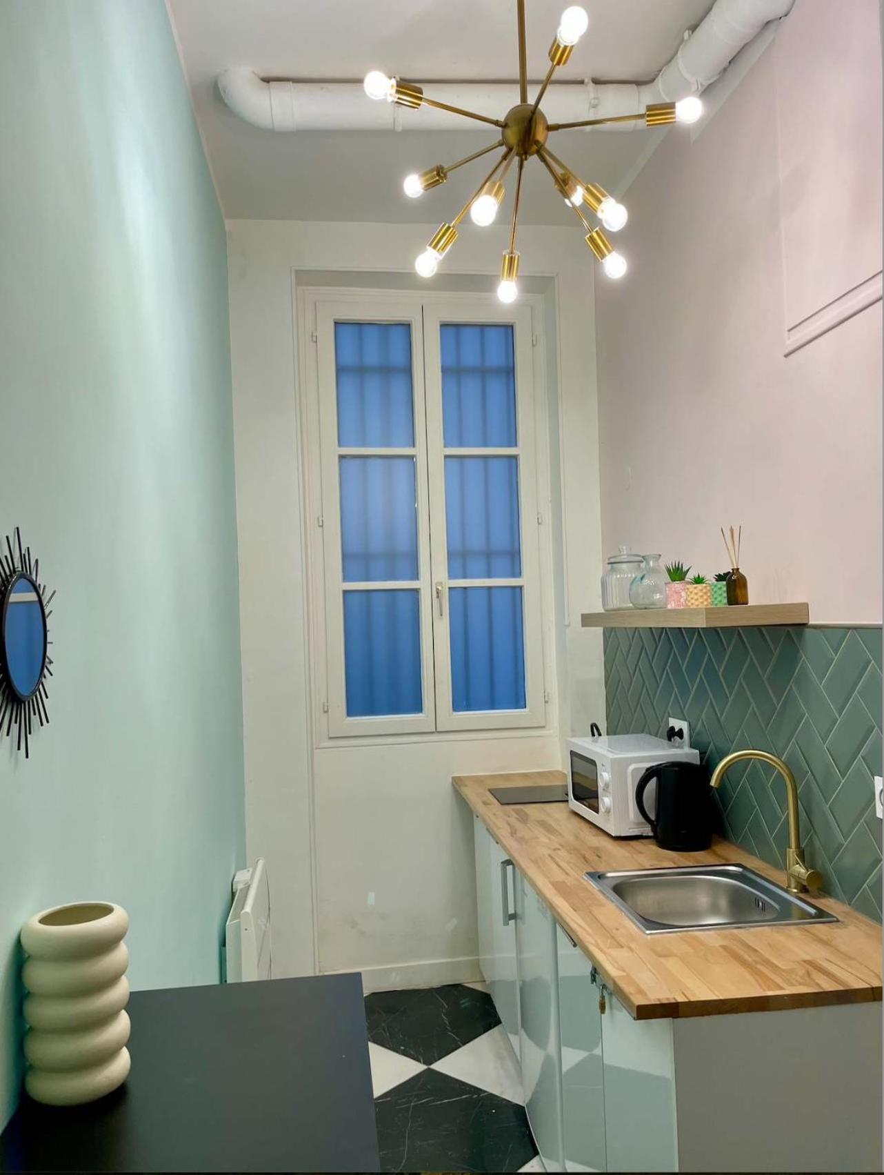 Delightful For Two Montmartre Apartment *