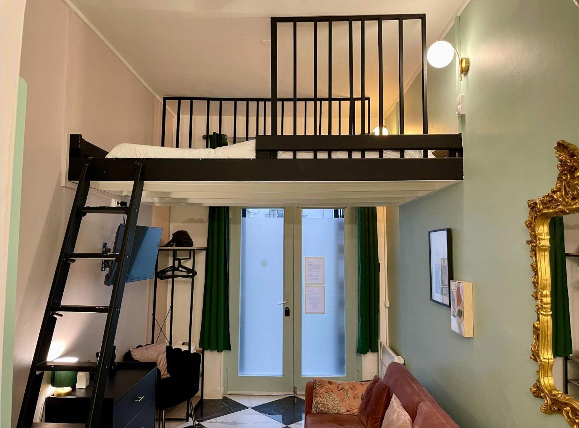 Delightful For Two Montmartre *