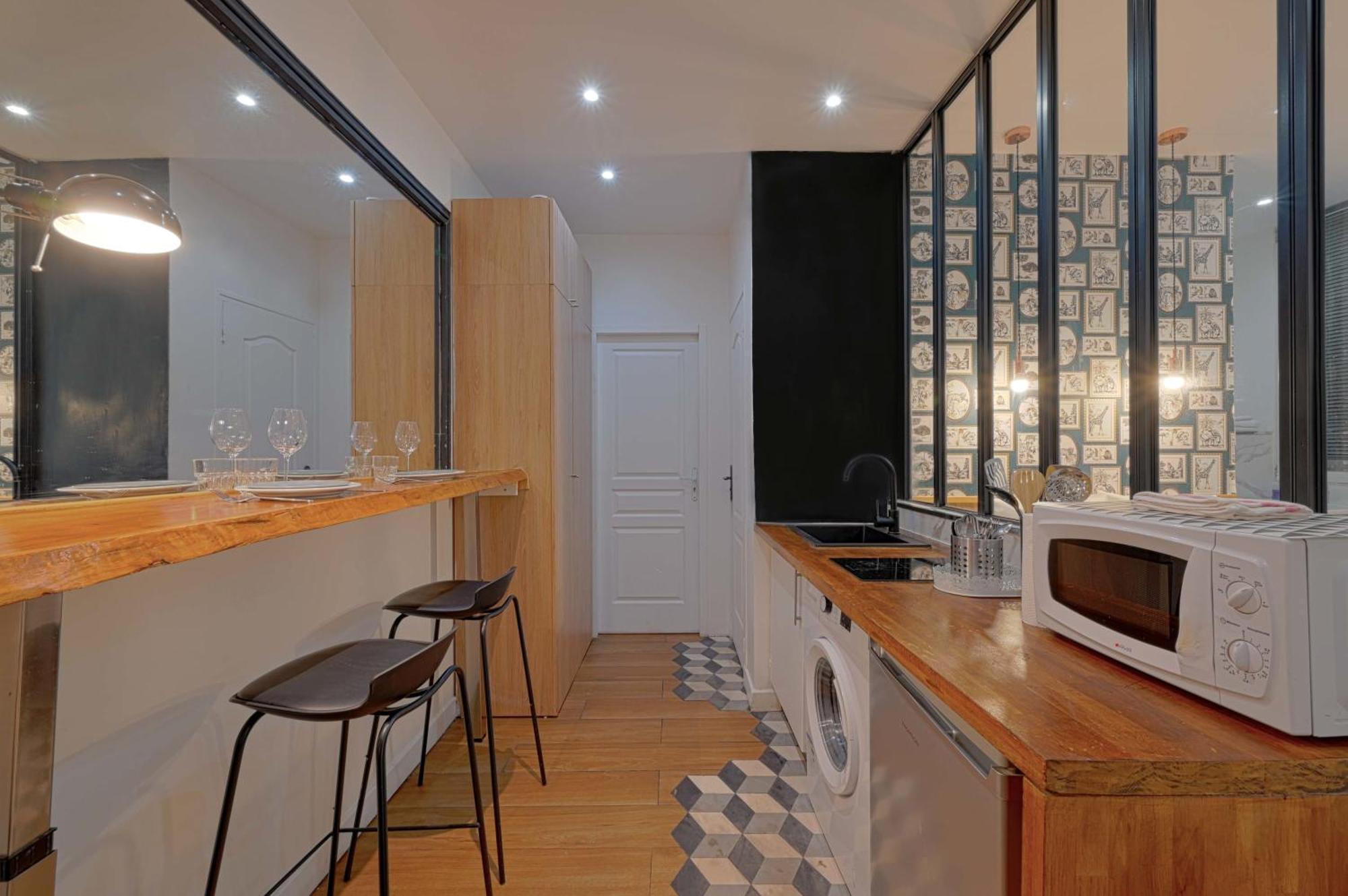 Cosy Eiffel Apartment