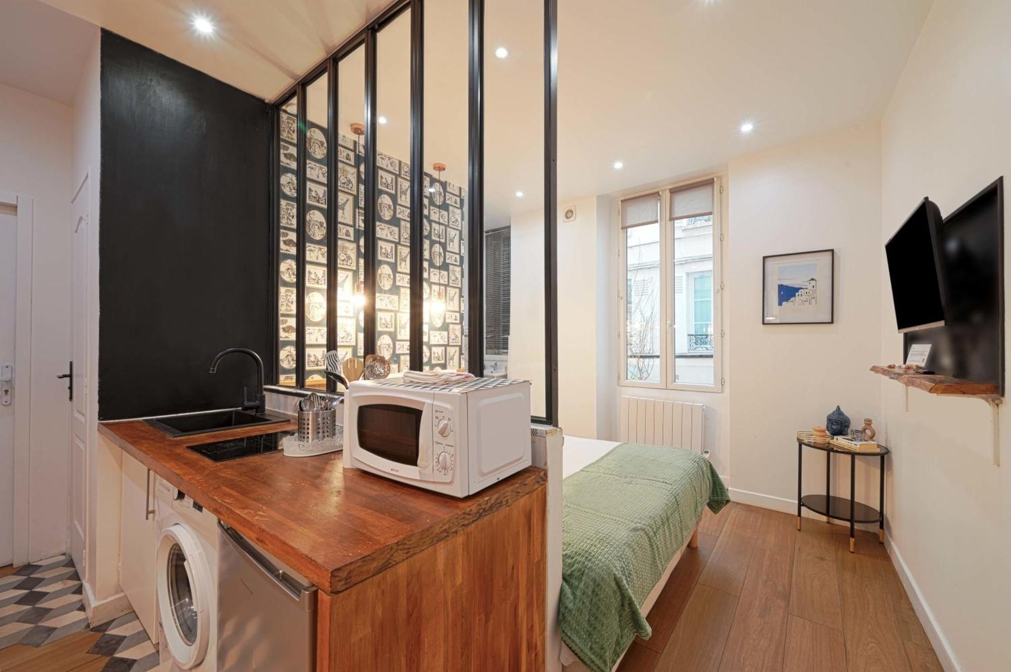 Cosy Eiffel Apartment