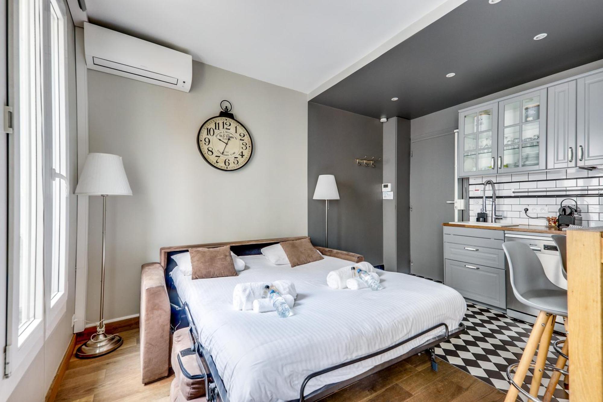 Ac & 10min From Marais & Fully Equipped *