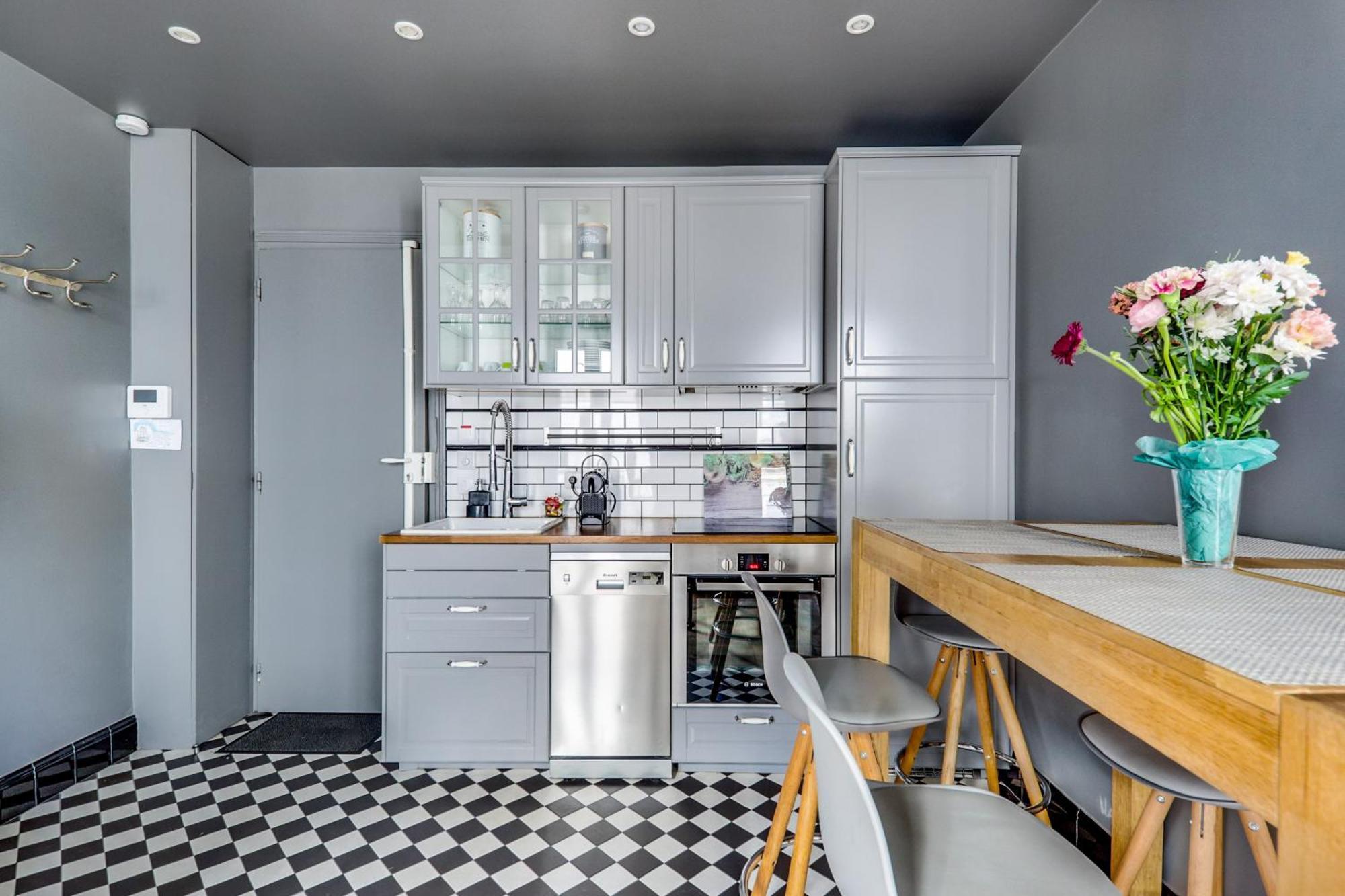 Ac & 10min From Marais & Fully Equipped * Paris