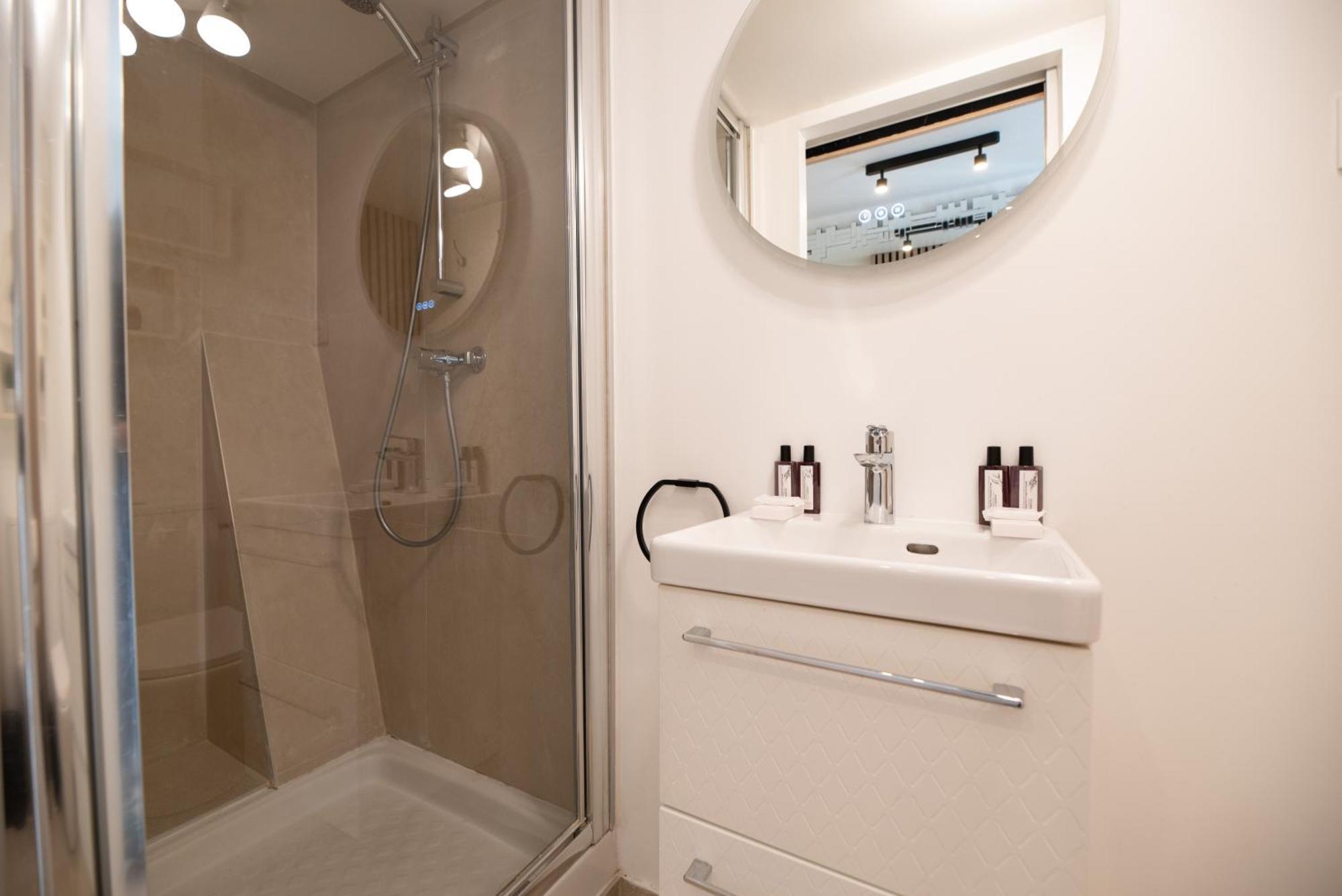 Cia - Flat By Louvre & Palais Royal Apartment *