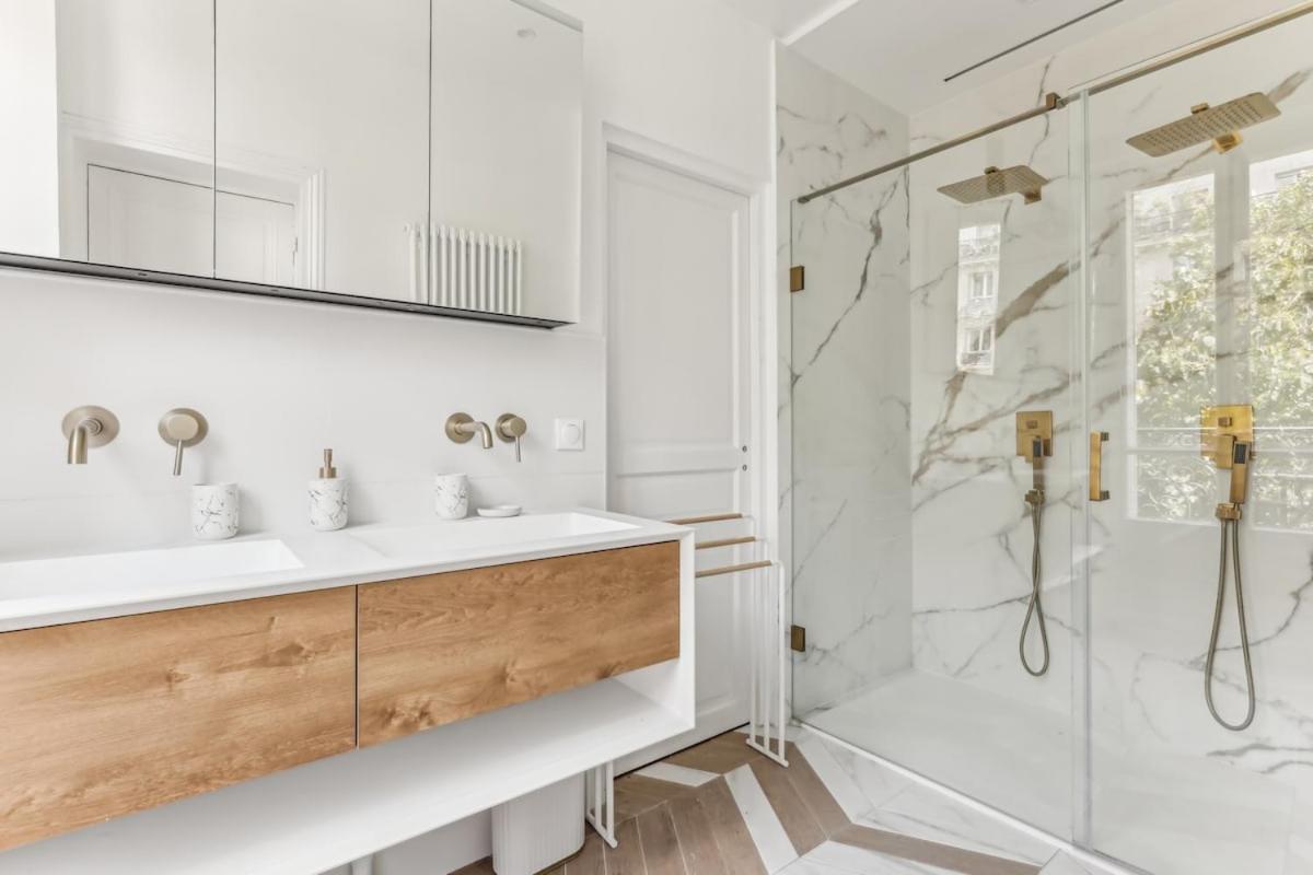 Le Palace Sacre Coeur By Ecoflats Paris