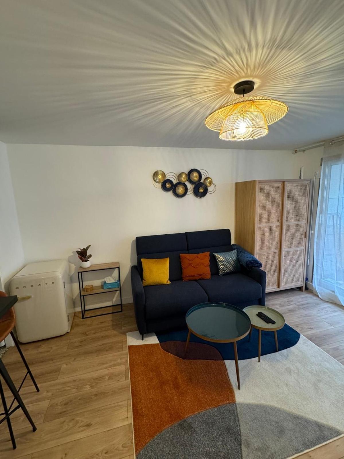 Apartment Furnished 17 *