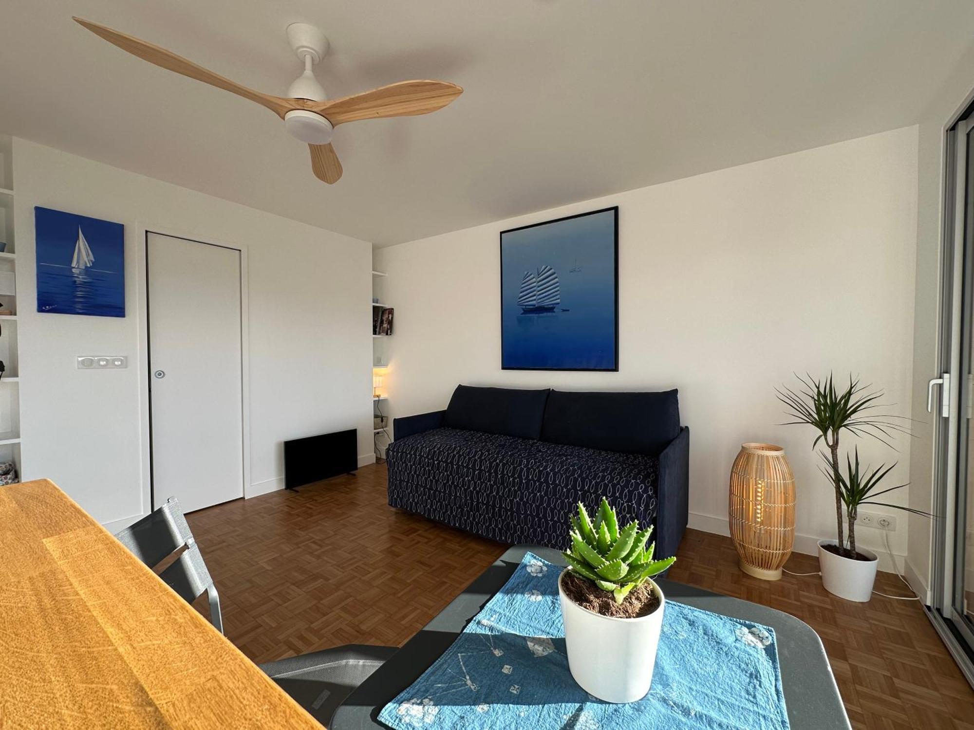 Mobility Lease- Sunny With Large Balcony, Park View At 15 * Paris