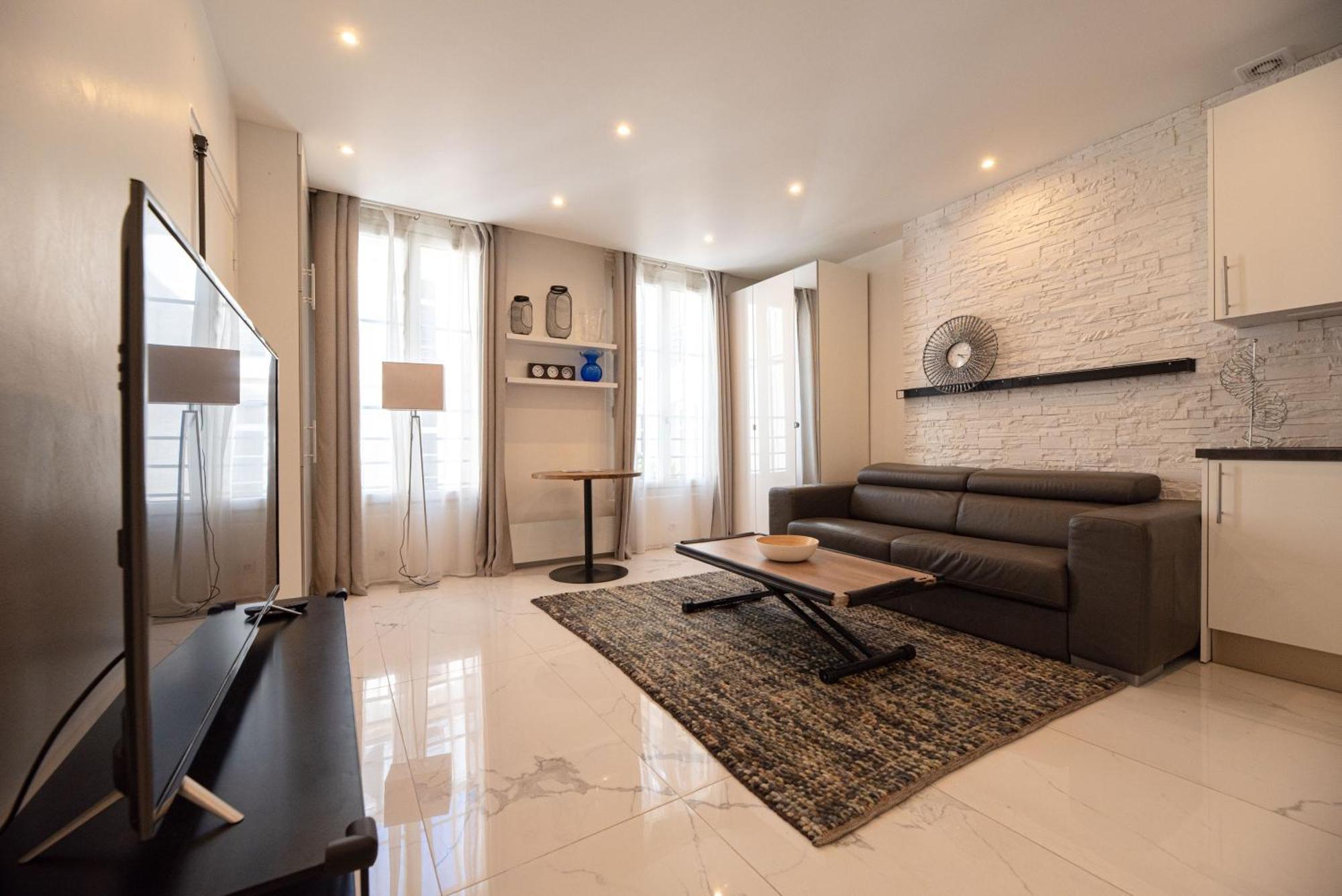 Cia - Reaumur Etienne Marcel 4p Apartment