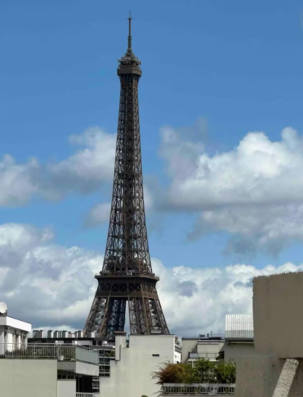 Avec Terrasse Vue Tour Eiffel ! Apartment Paris