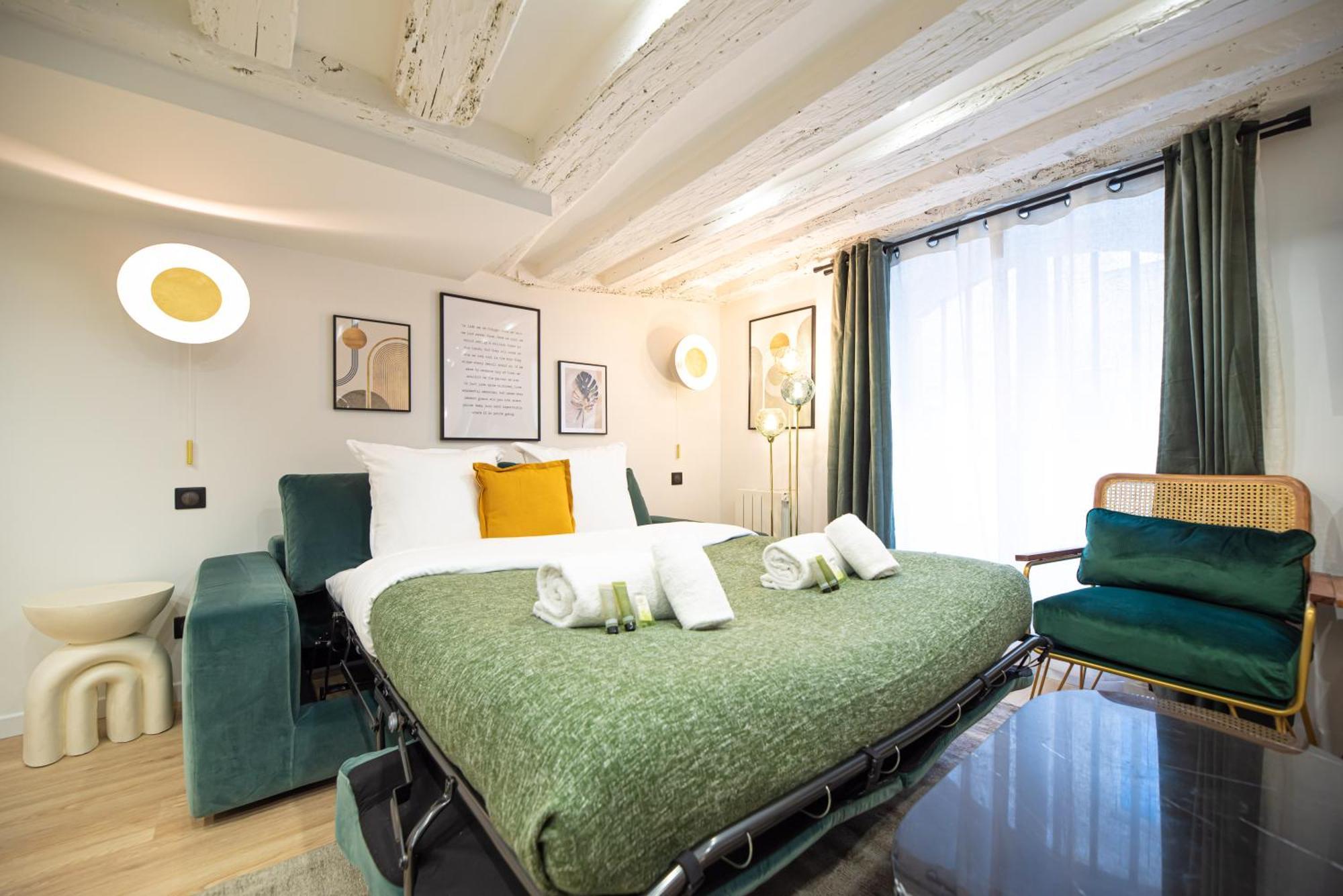 Cia - In Heart Of Le Marais 4p Apartment Paris