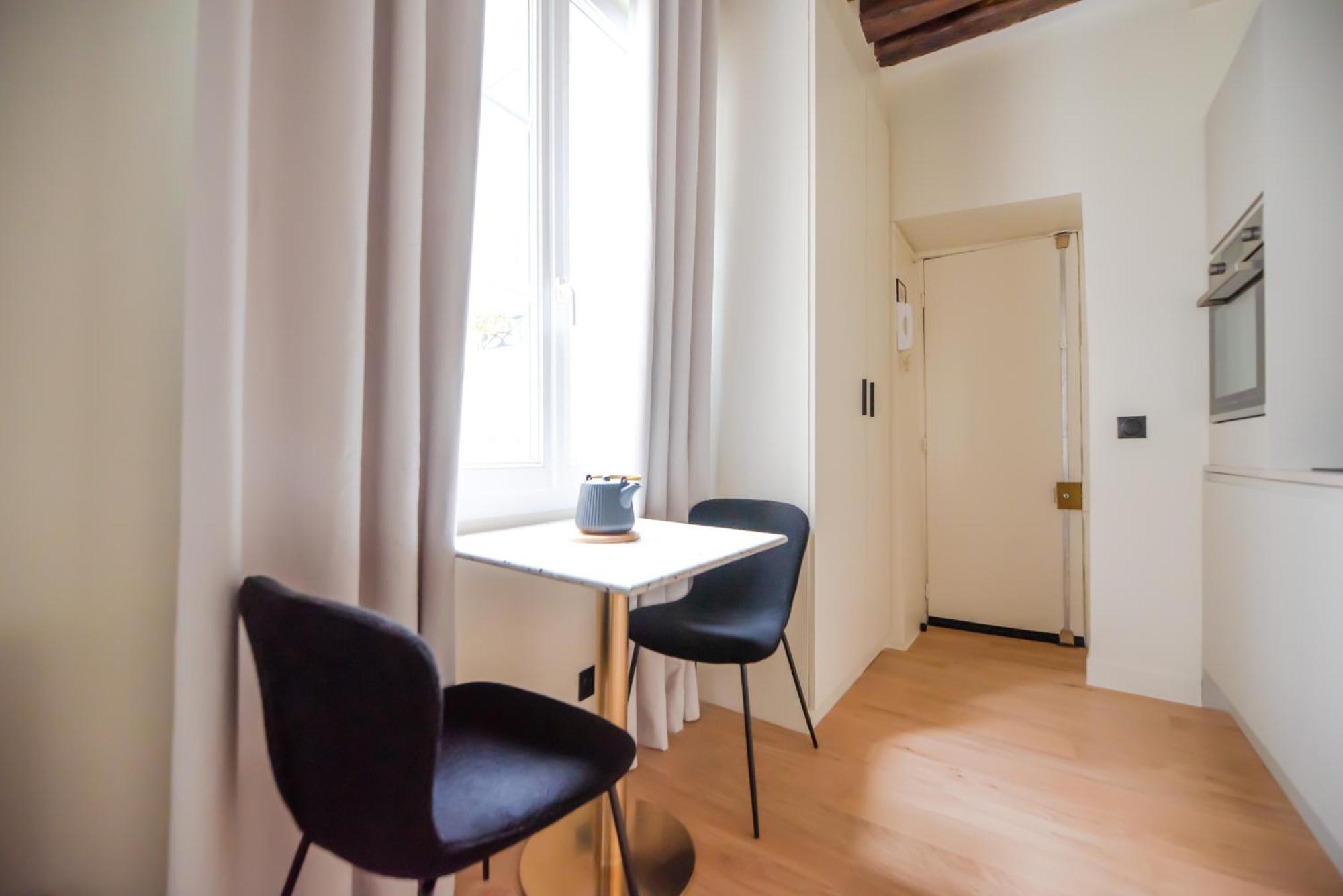 Cia - Near Louvre & Tuileries Apartment Paris