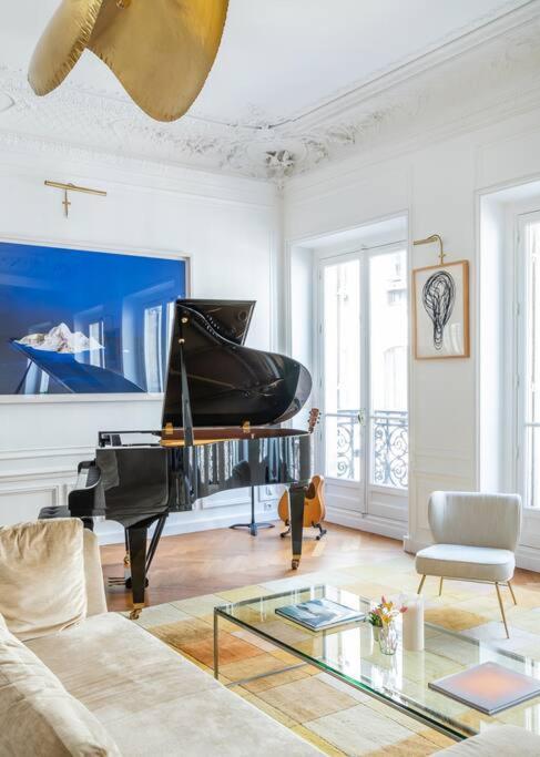 Apartment Luxury High End In The Heart Of Paris