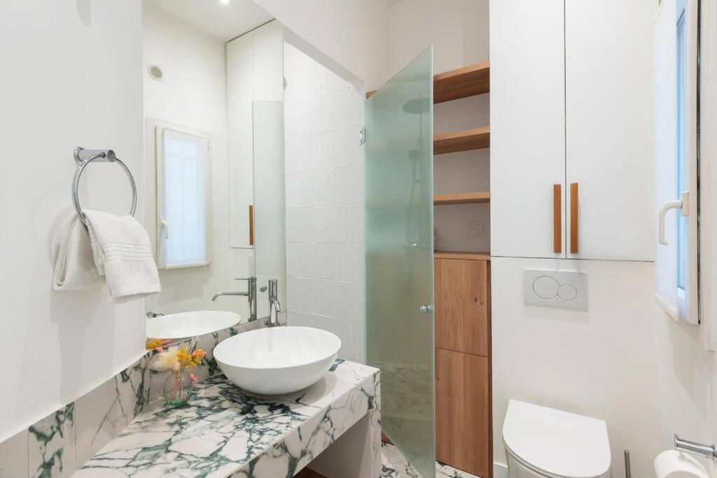 Apartment Luxury High End In The Heart Of Paris