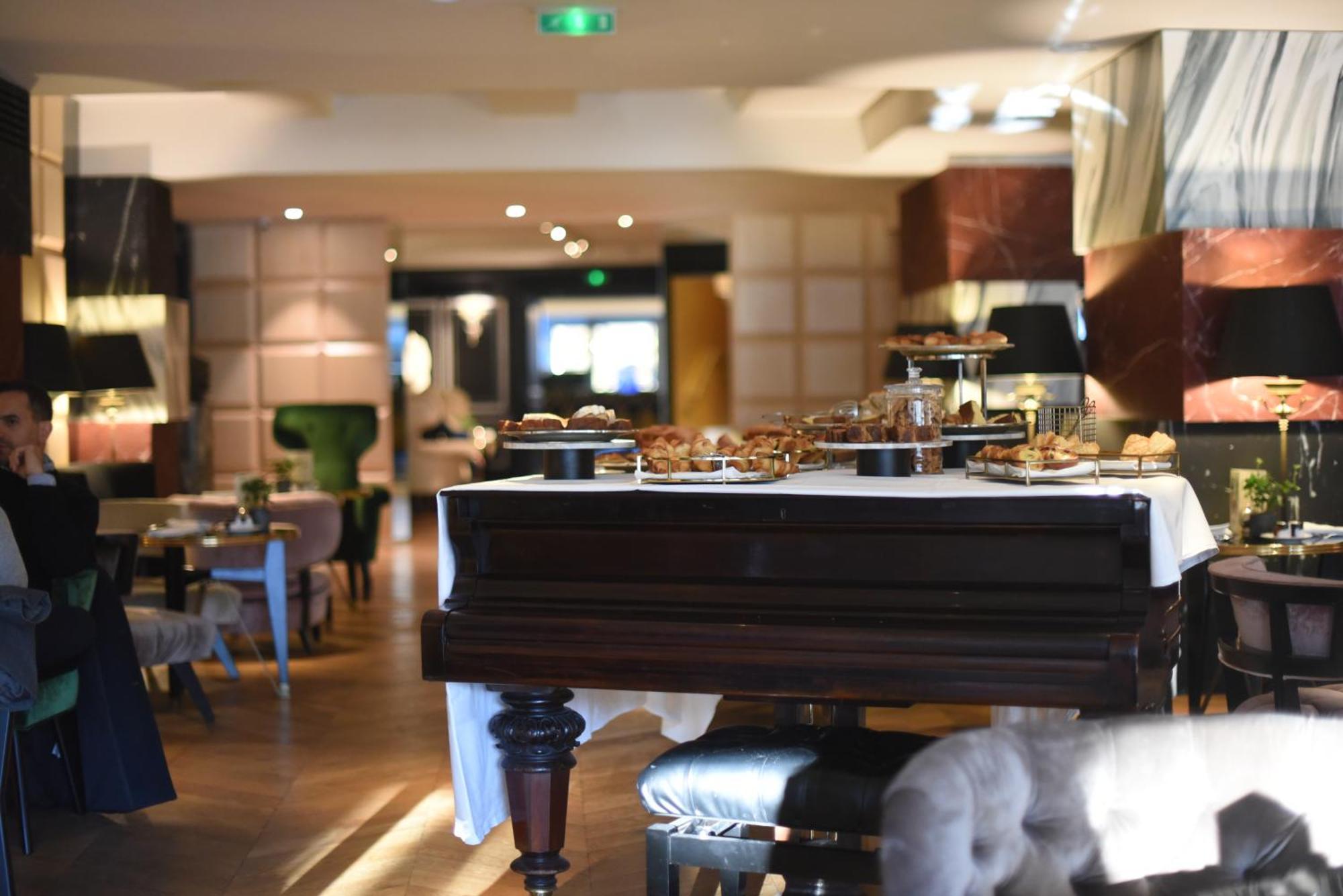 De Berri Champs-elysees, A Luxury Collection 5* Paris