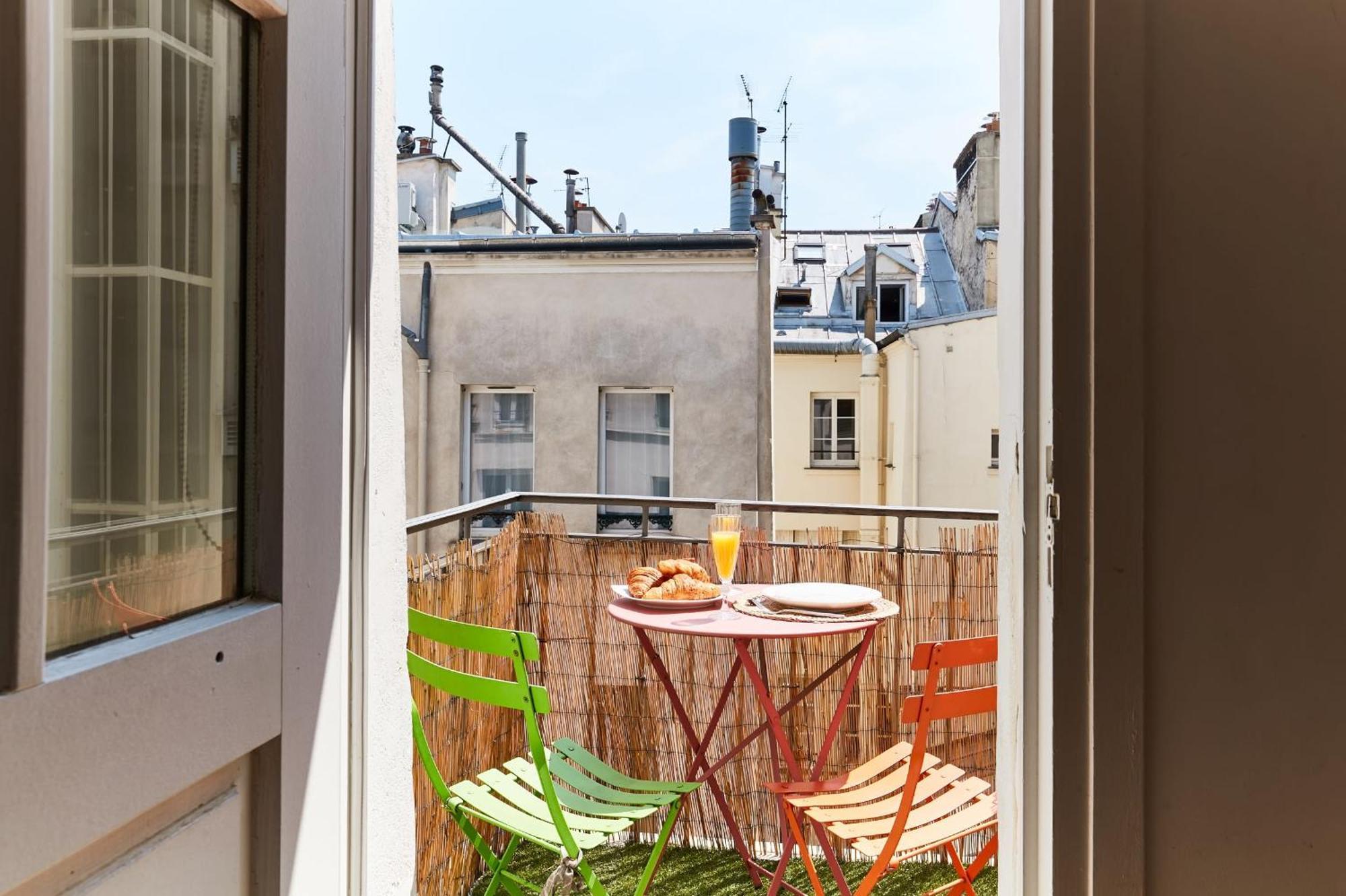 Apartment Bnbnova - Latin Quarter - 1br With Balcony Paris