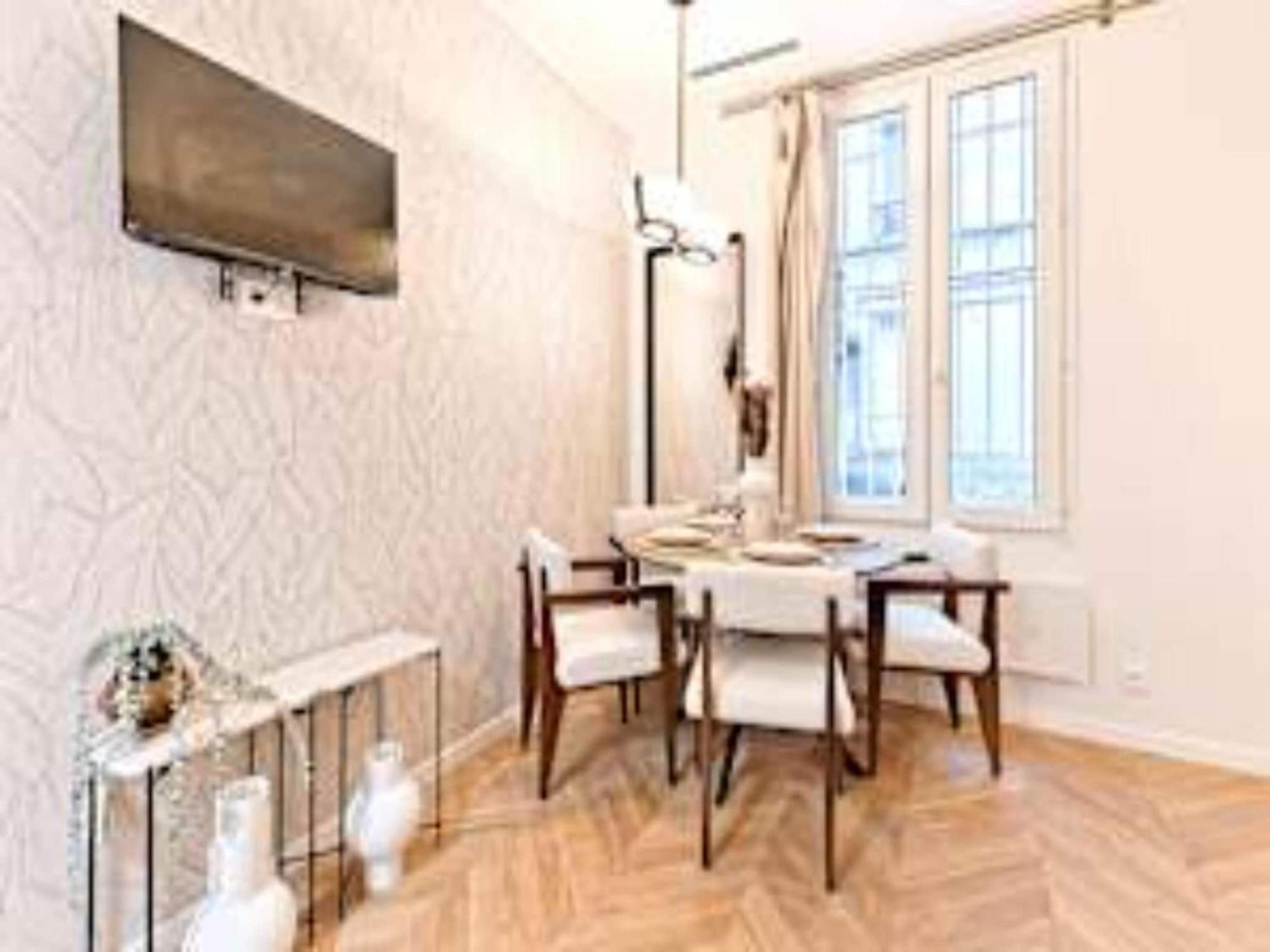 New Flat With Ac Porte Maillot Arc De Triomphe Paris