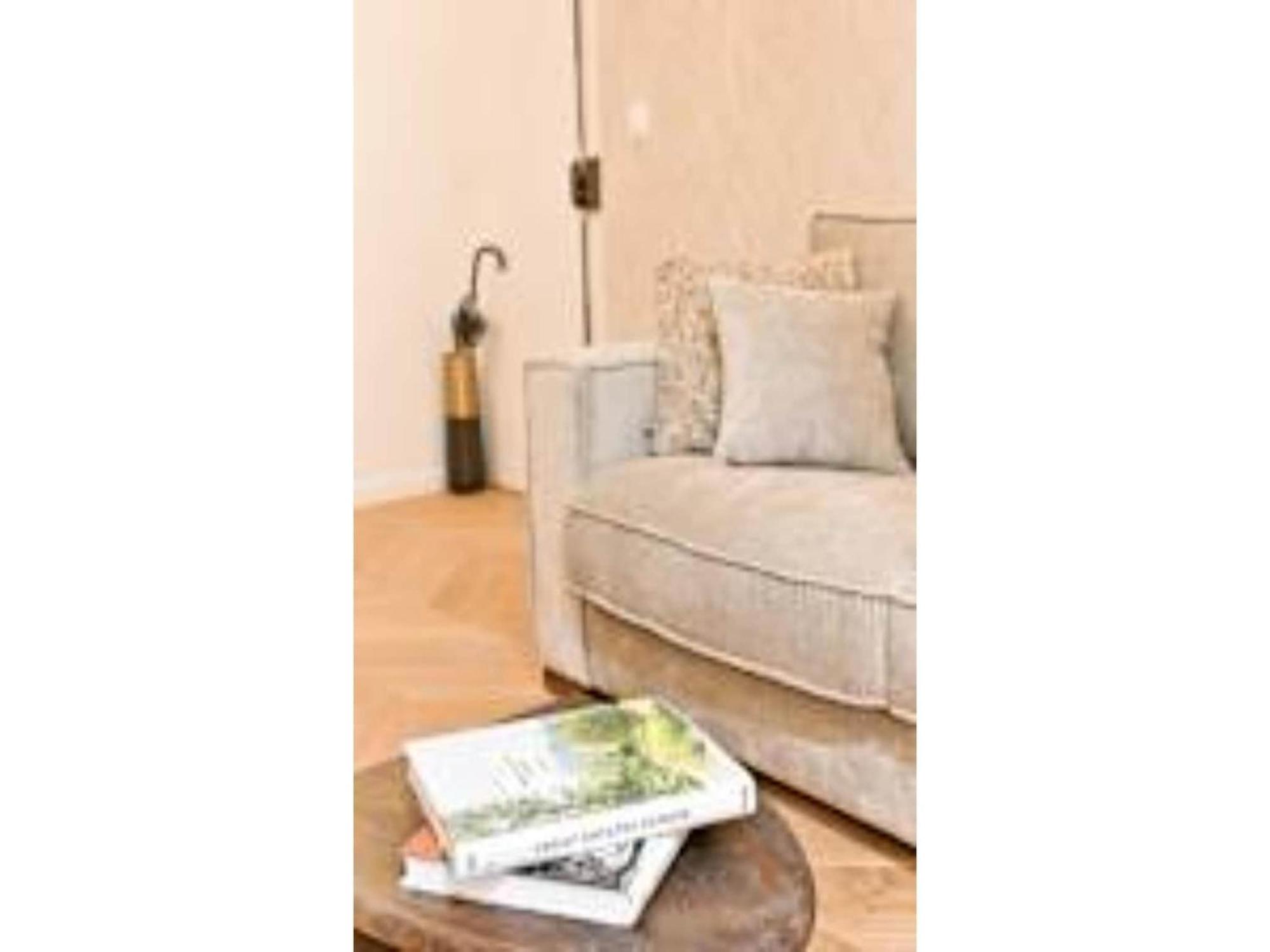 New Flat With Ac Porte Maillot Arc De Triomphe Paris