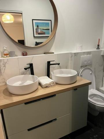 Beautiful 1br Flat Near Canal Saint Martin *