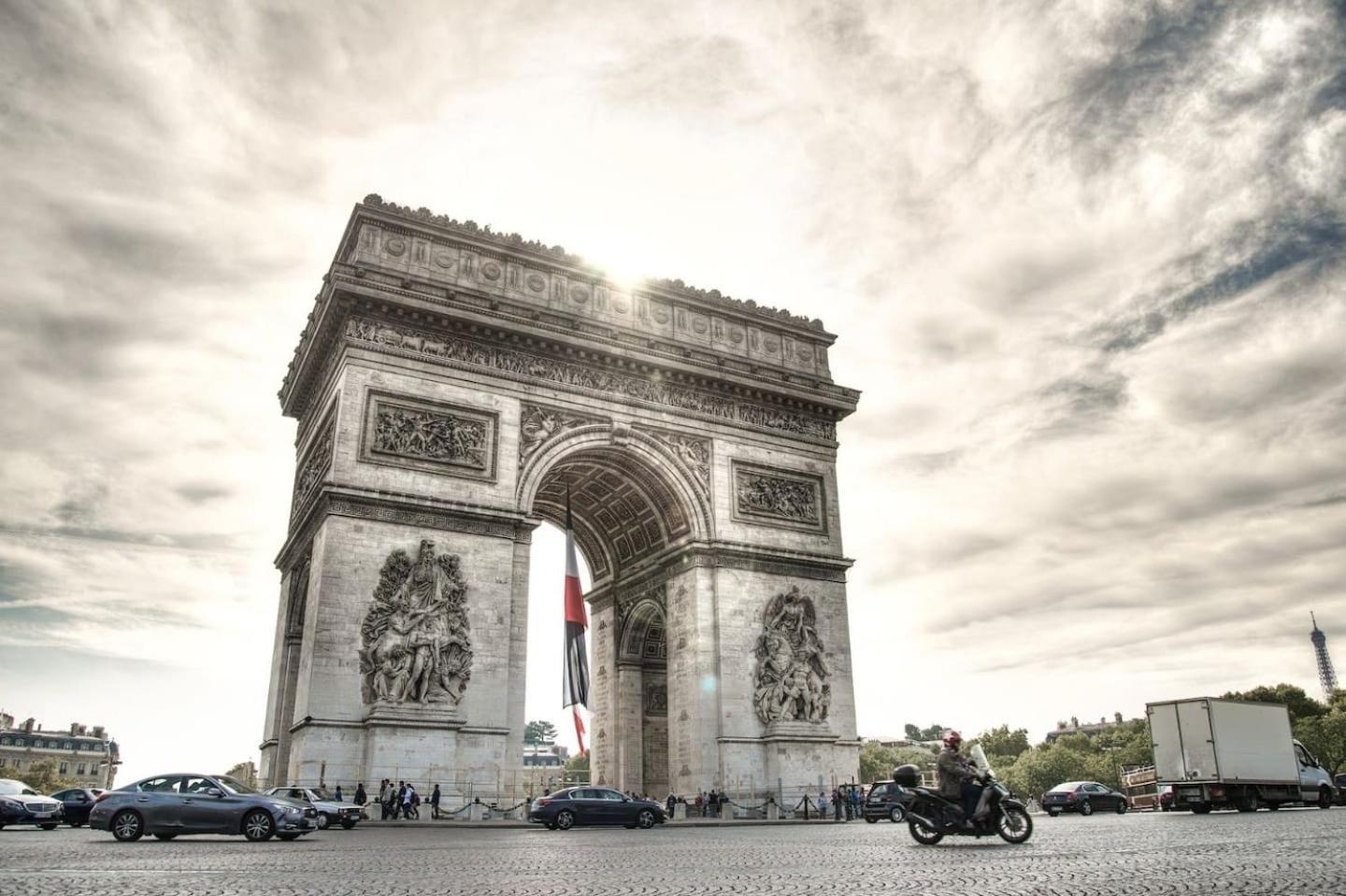 Maison Josephine Stunning Champs-elysees 3 Bedrooms Apartment Paris