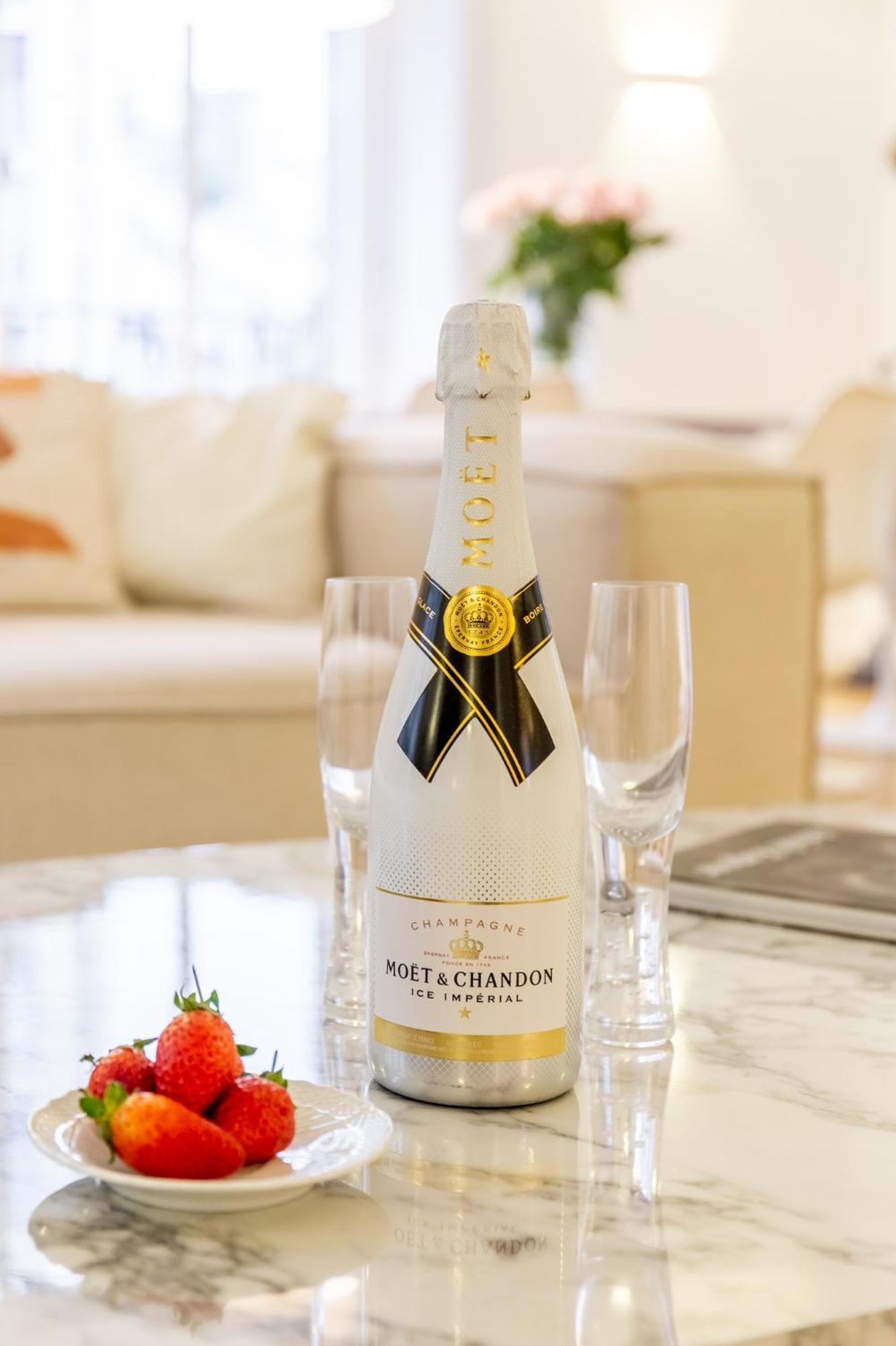 Apartment Maison Josephine Stunning Champs-elysees 3 Bedrooms *