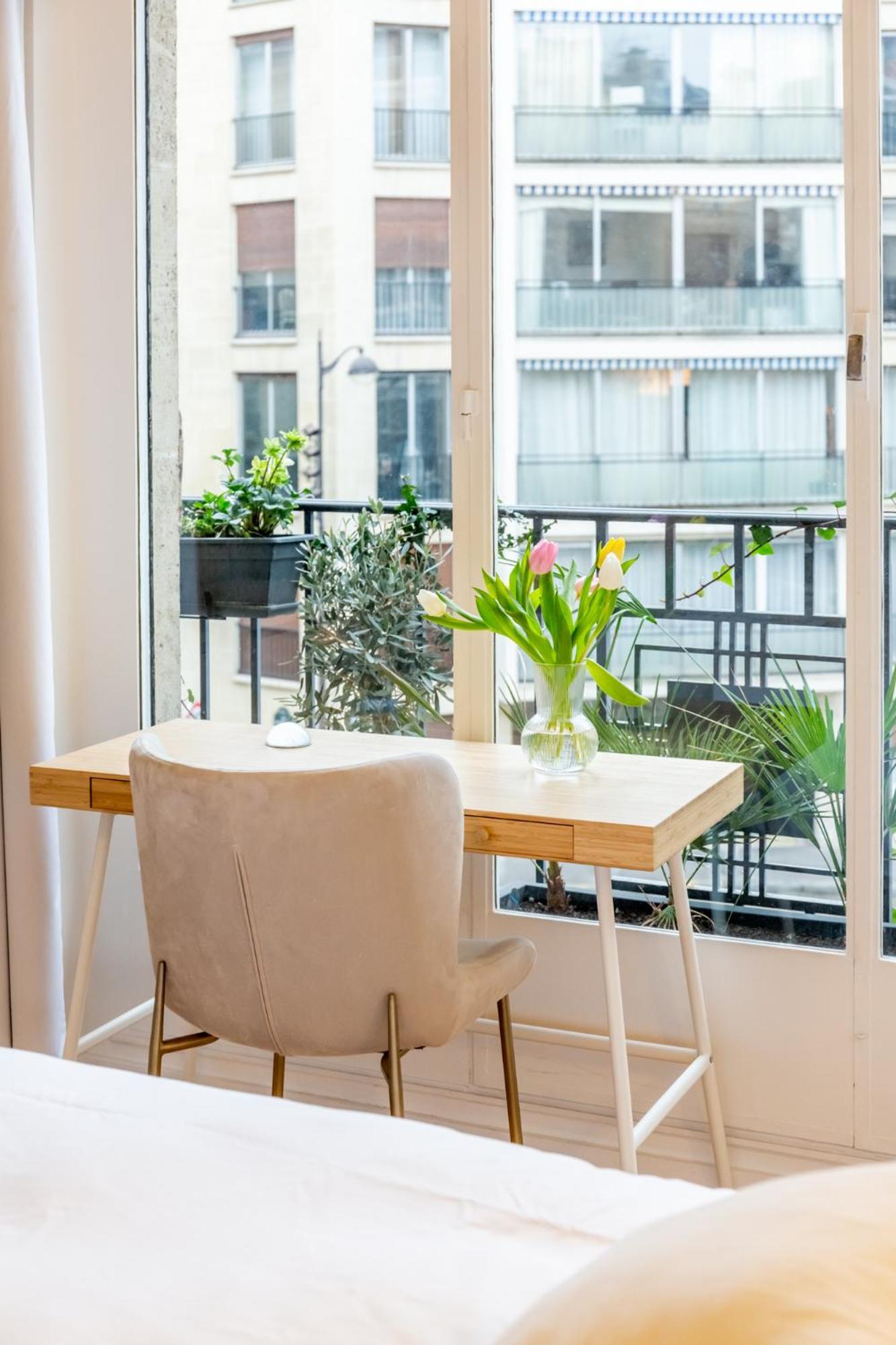 Maison Josephine Stunning Champs-elysees 3 Bedrooms Apartment