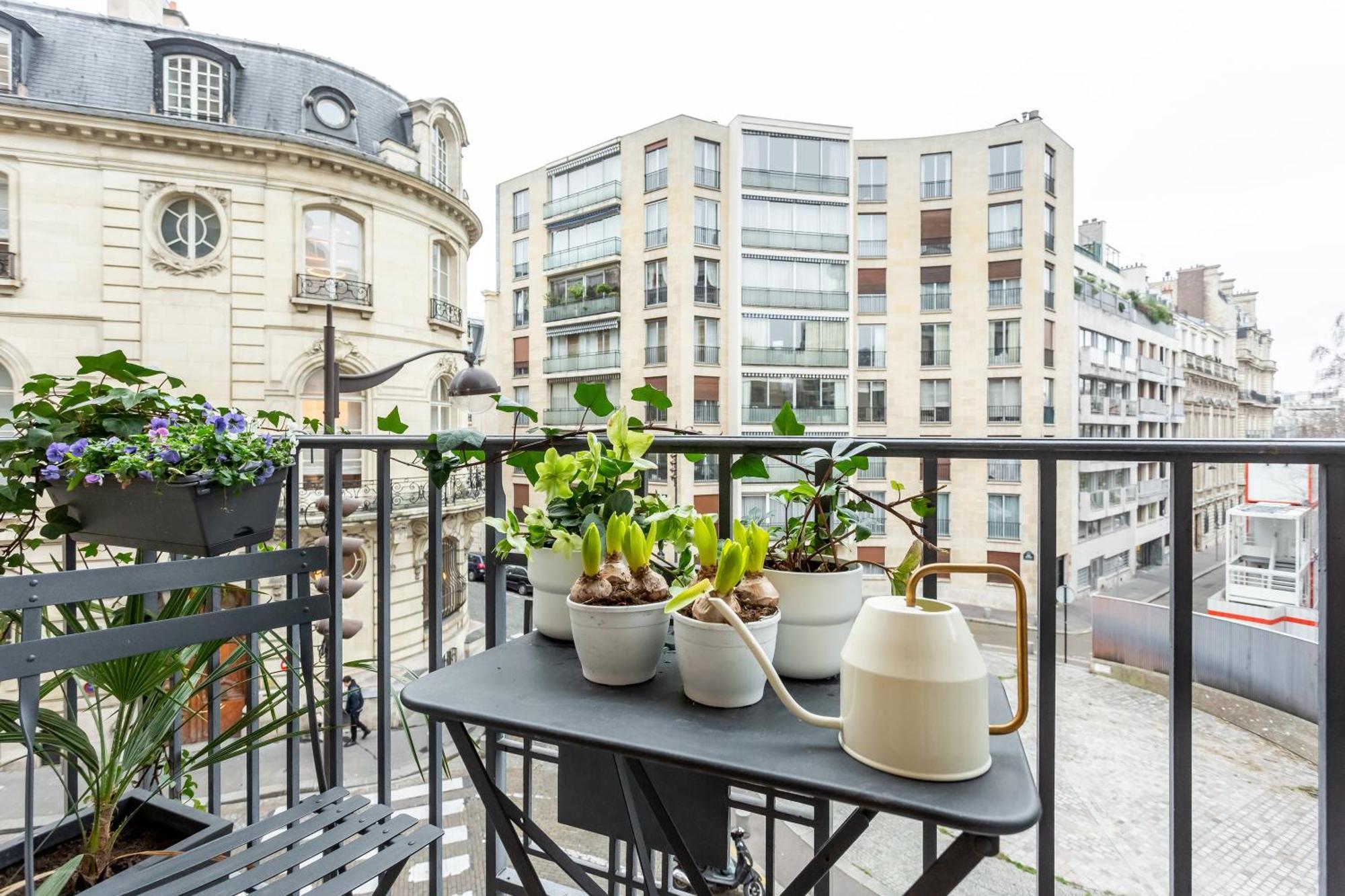 Apartment Maison Josephine Stunning Champs-elysees 3 Bedrooms