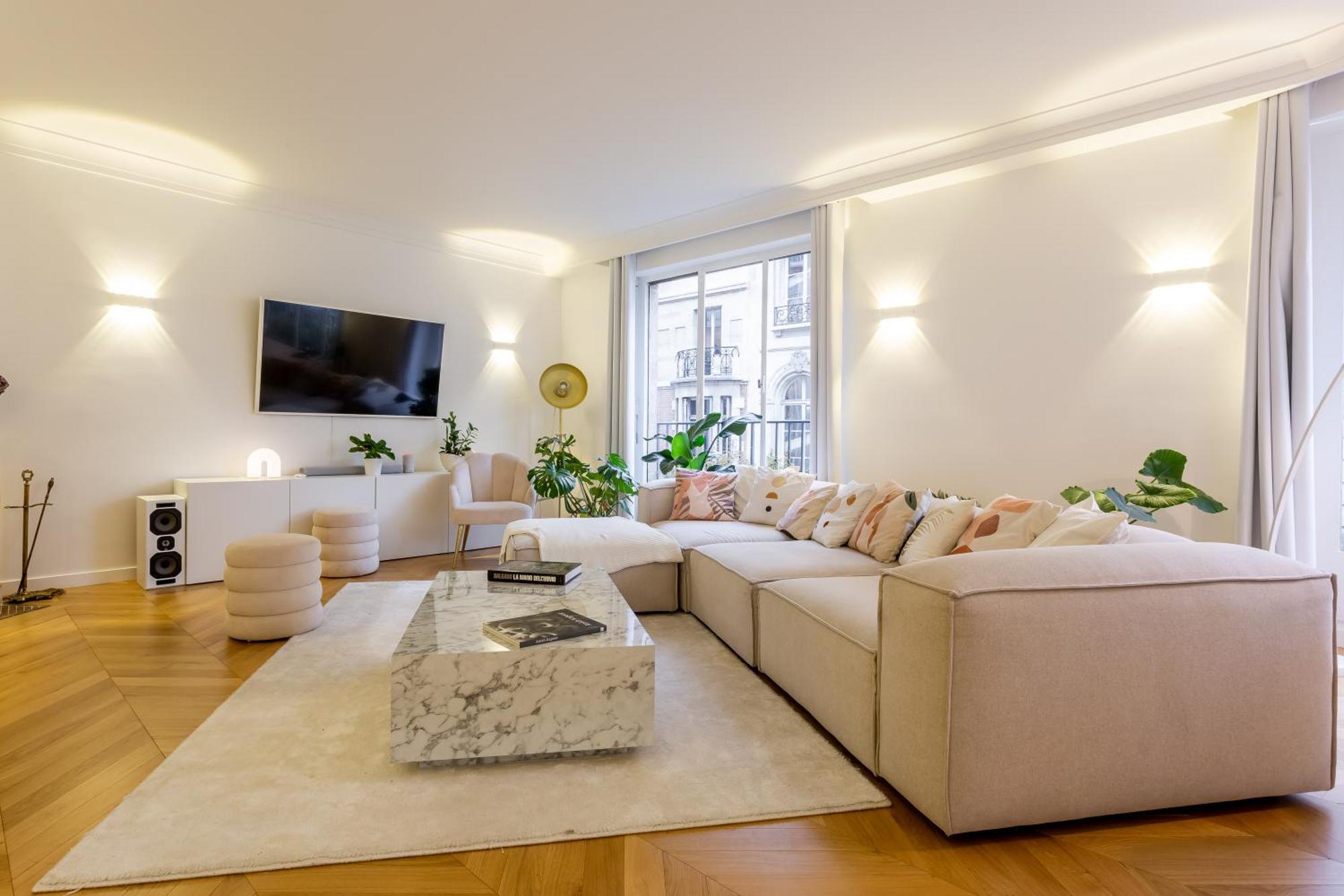 Apartment Maison Josephine Stunning Champs-elysees 3 Bedrooms
